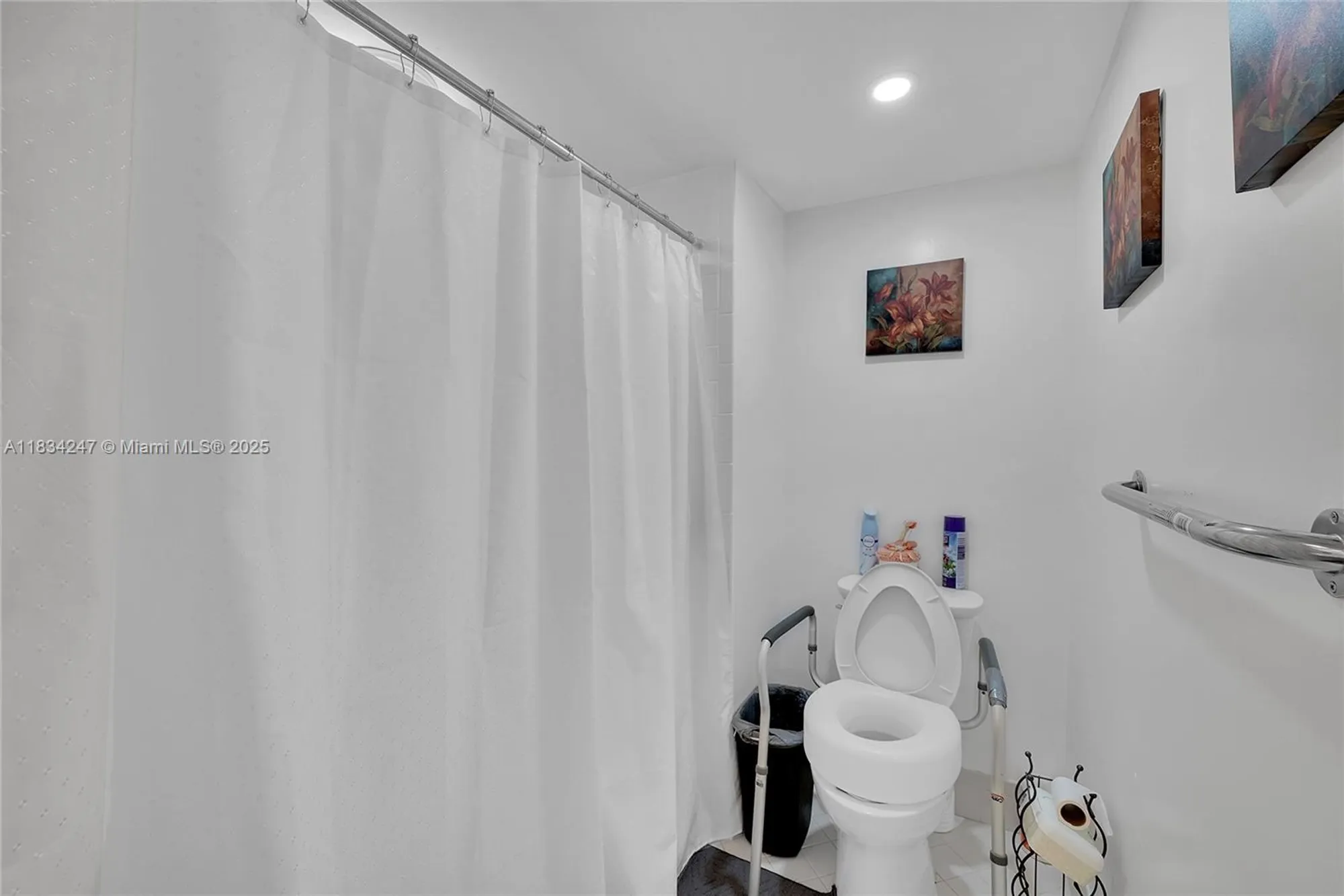Property Slideshow image 26 of 47 | 571 sw 142nd ave 410o, Pembroke Pines, FL, 33027