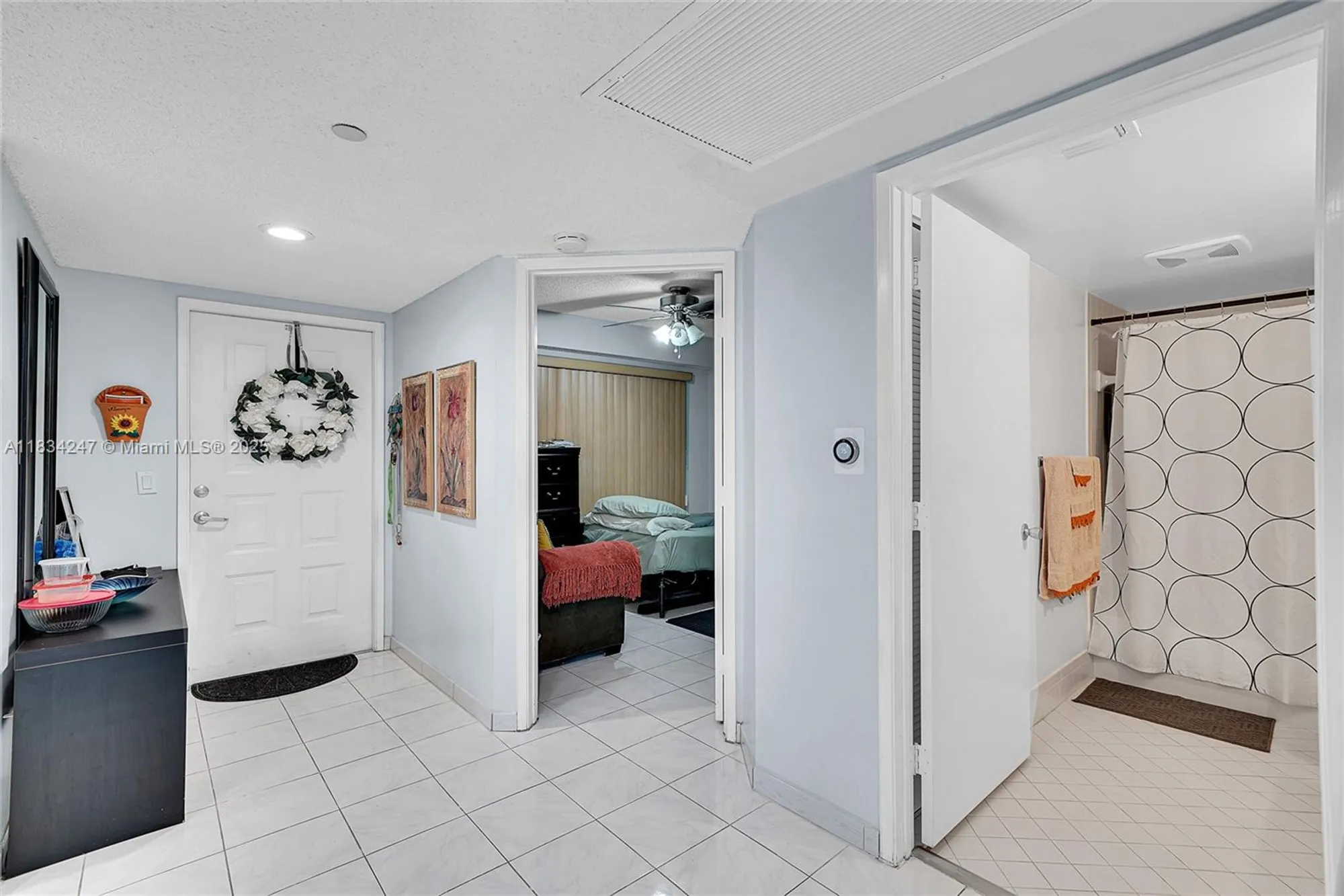 Property Slideshow image 7 of 47 | 571 sw 142nd ave 410o, Pembroke Pines, FL, 33027