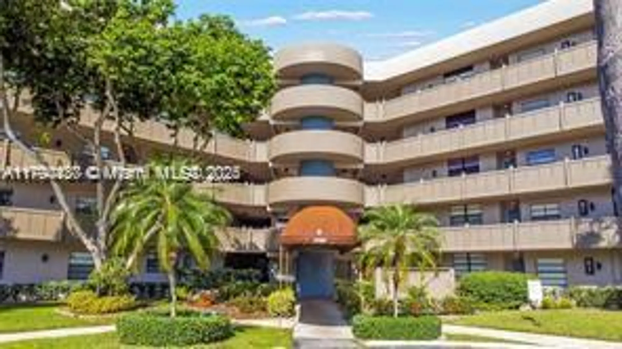 Property Slideshow image 1 of 36 | 901 colony point cir 217, Pembroke Pines, FL, 33026