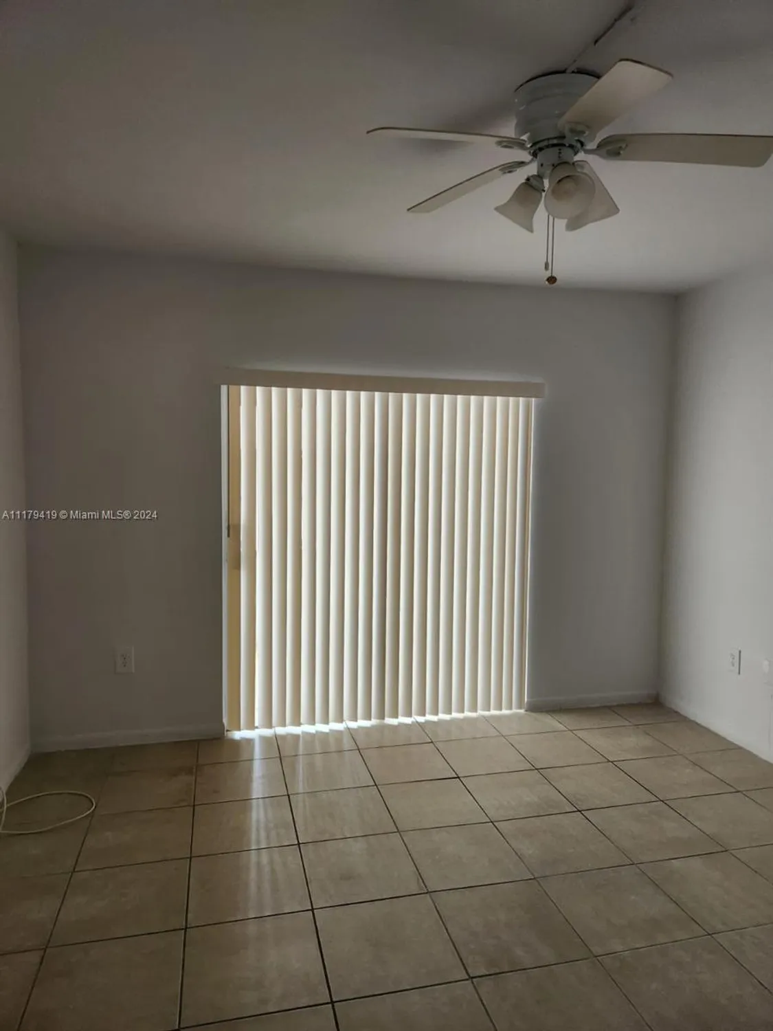 Property Slideshow image 21 of 26 | 18900 ne 3rd ct apt 516, Miami, FL, 33179