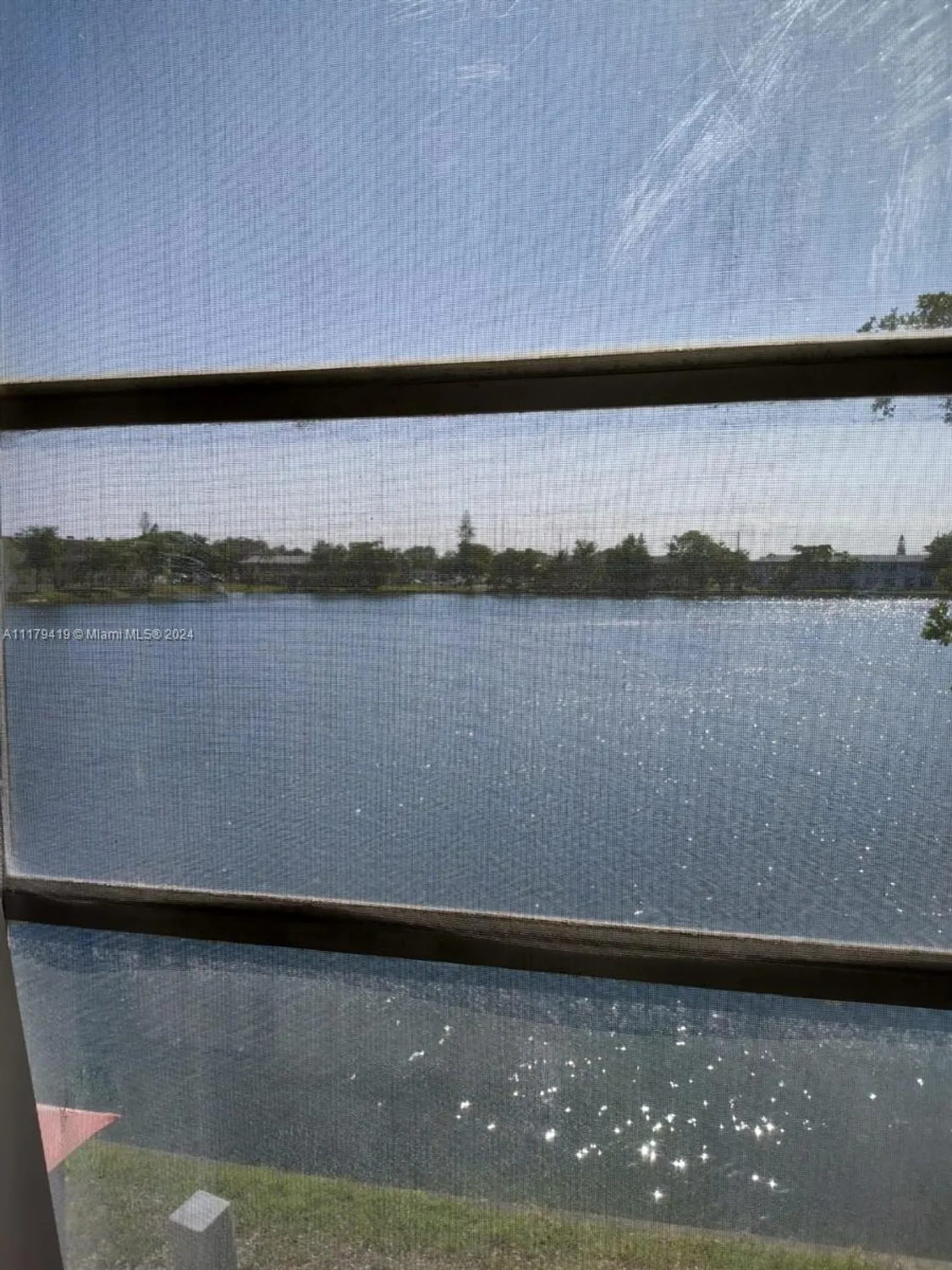 Property Slideshow image 4 of 26 | 18900 ne 3rd ct apt 516, Miami, FL, 33179