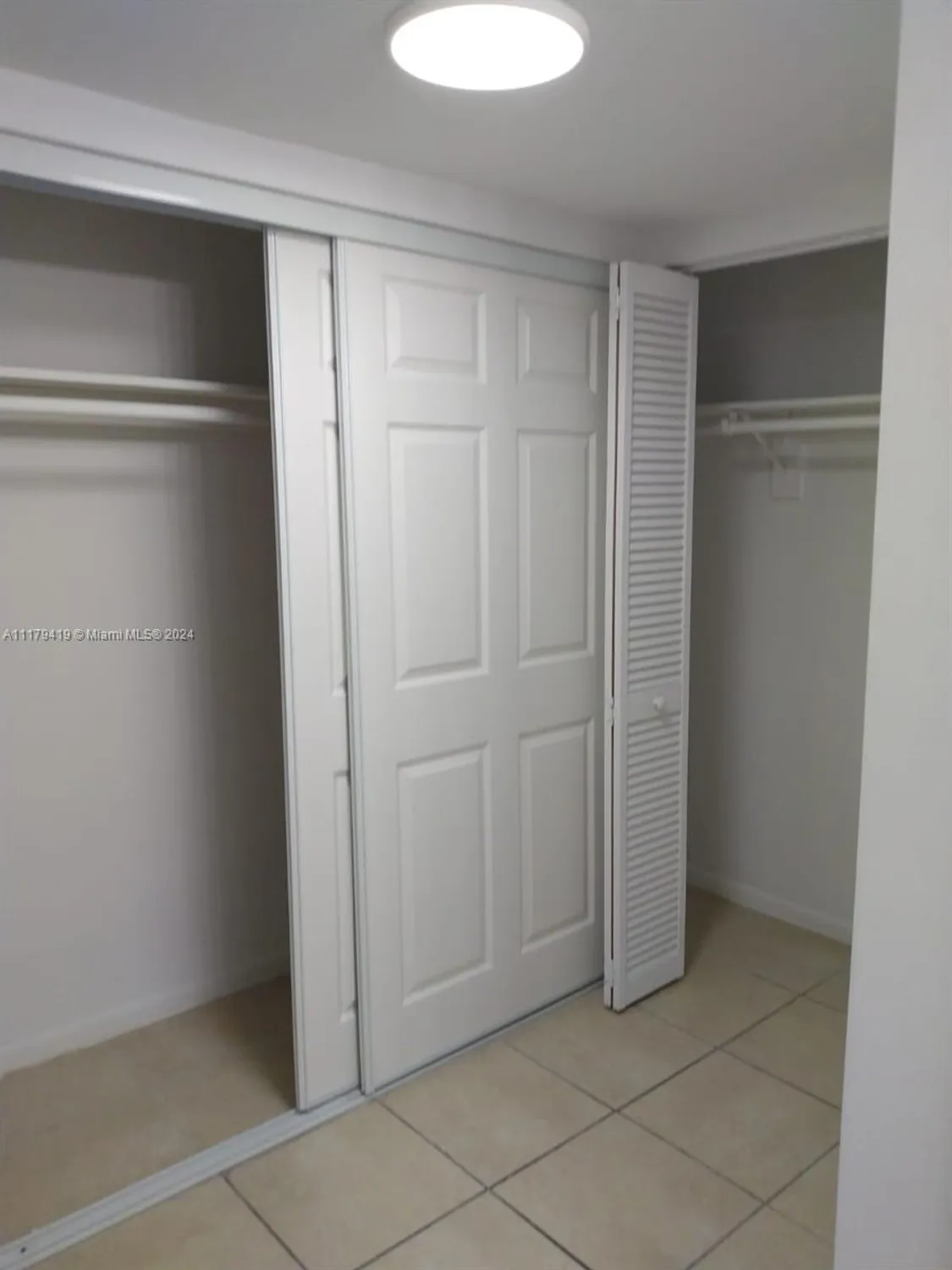 Property Slideshow image 5 of 26 | 18900 ne 3rd ct apt 516, Miami, FL, 33179