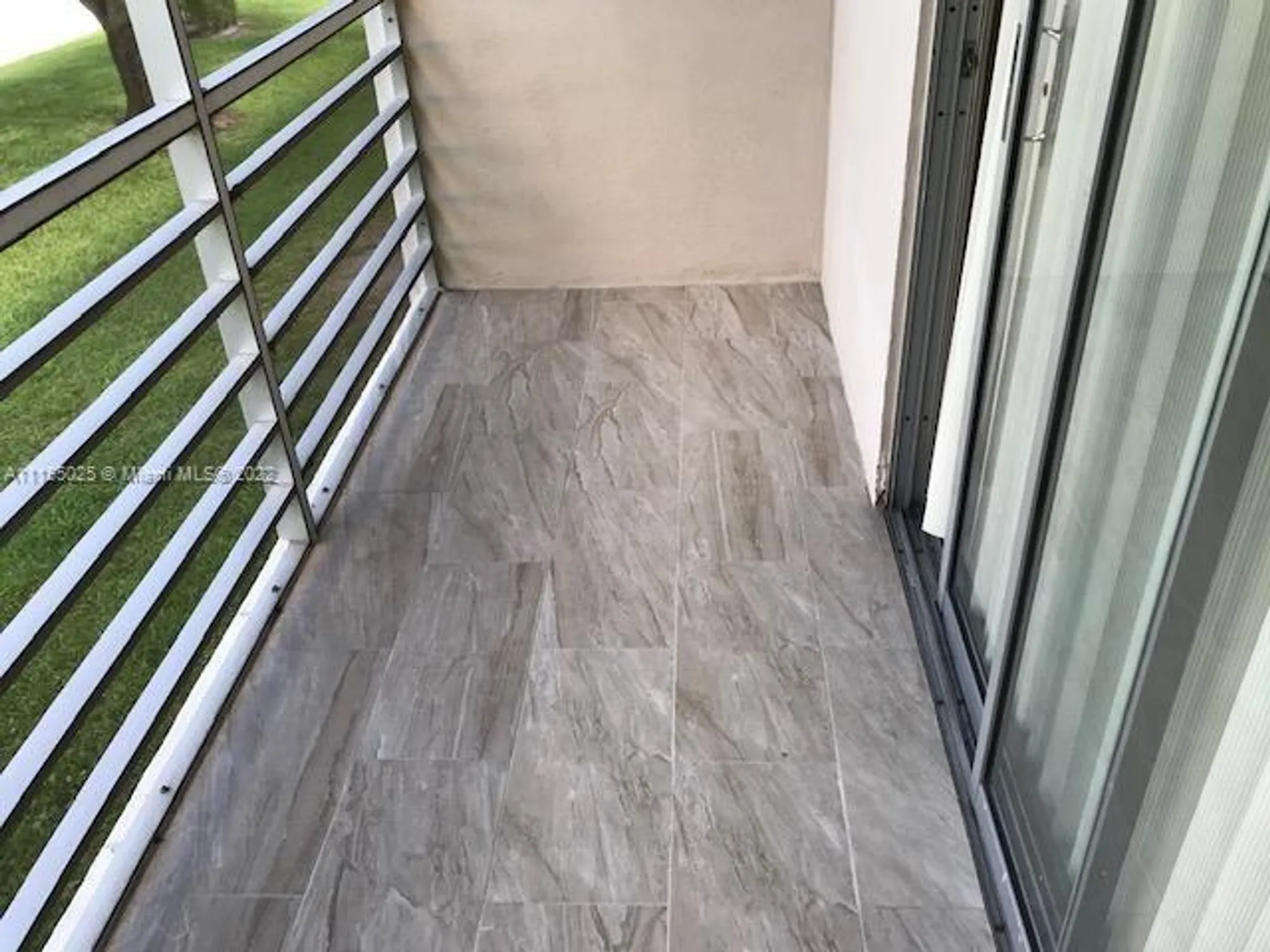 Property Slideshow image 7 of 10 | 189 fanshaw e unit e, Boca Raton, FL, 33434