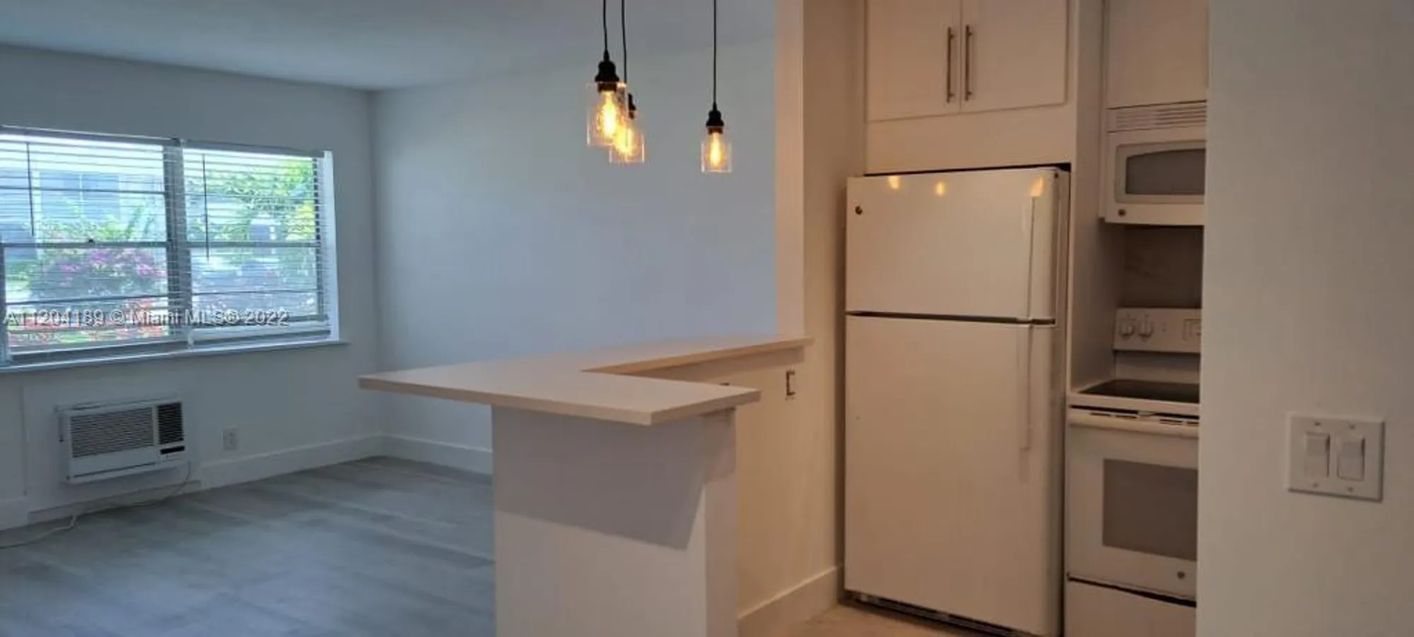 Property Slideshow image 12 of 18 | 155 easthampton g # 155, West Palm Beach, FL, 33417