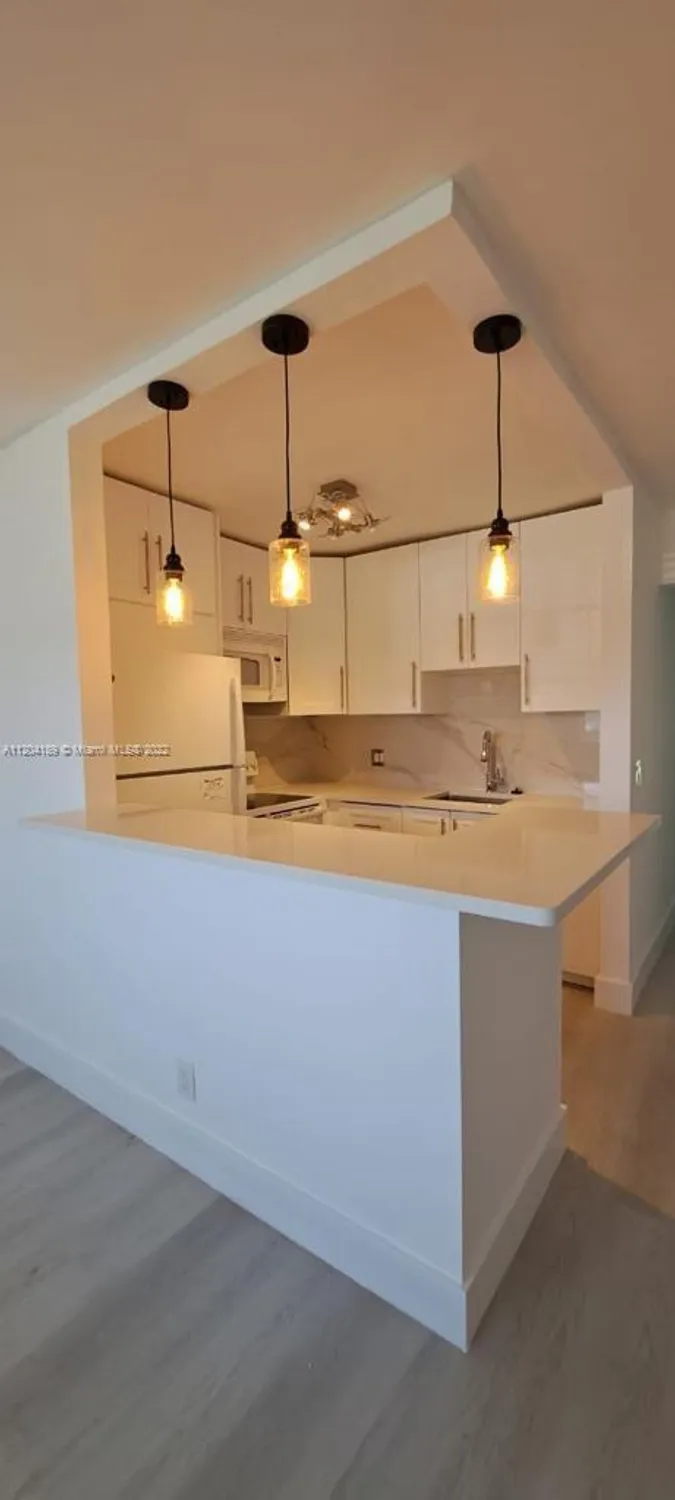 Property Slideshow image 7 of 18 | 155 easthampton g # 155, West Palm Beach, FL, 33417