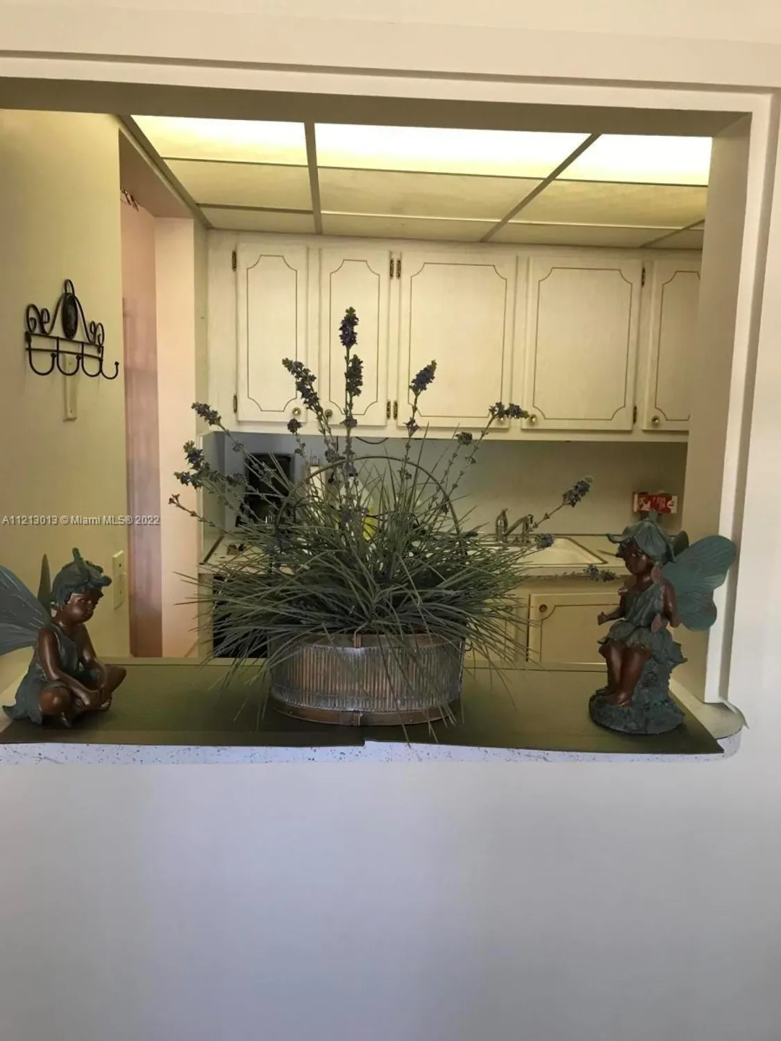 Property Slideshow image 4 of 12 | 243 sheffield j # 243, West Palm Beach, FL, 33417