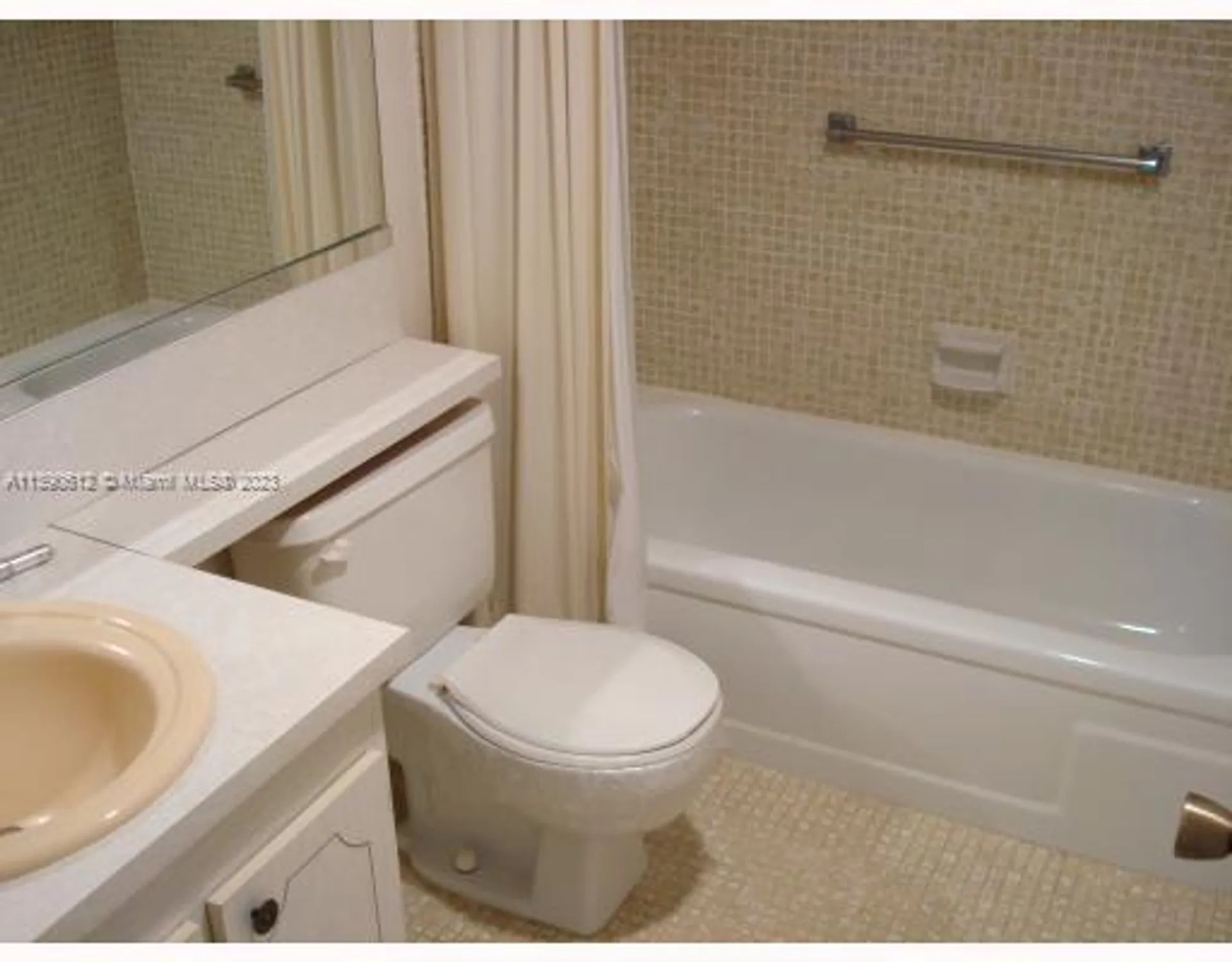 Property Slideshow image 5 of 6 | 568 mansfield n # 568, Boca Raton, FL, 33434