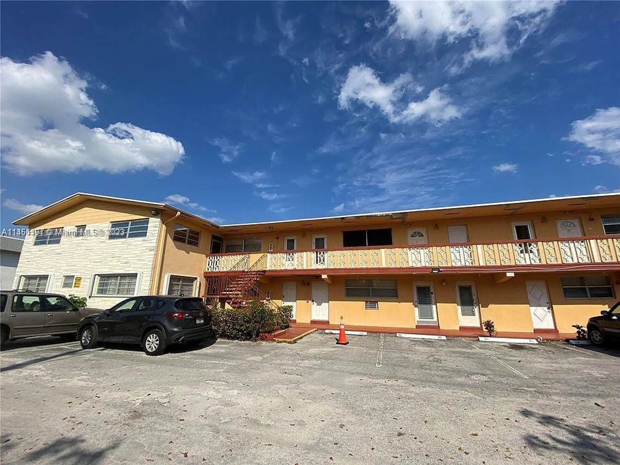 Property Slideshow image 1 of 1 | 19080 ne 3rd ct apt 317, Miami, FL, 33179