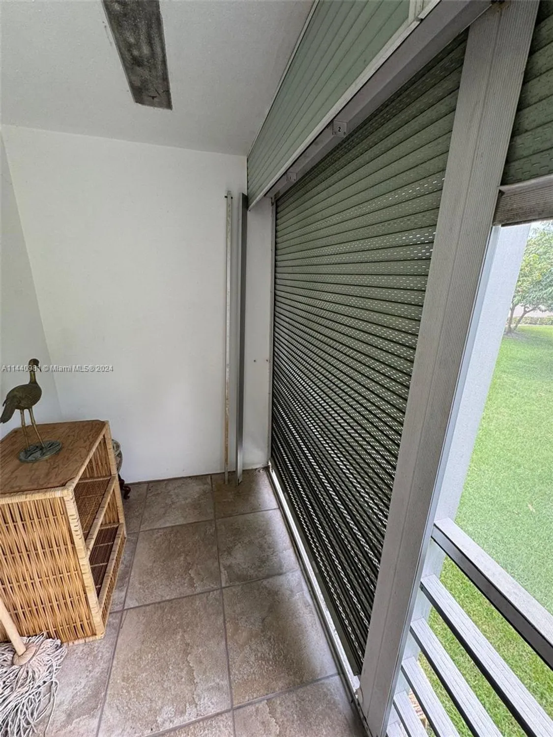 Property Slideshow image 4 of 24 | 221 kent m # 221, West Palm Beach, FL, 33417