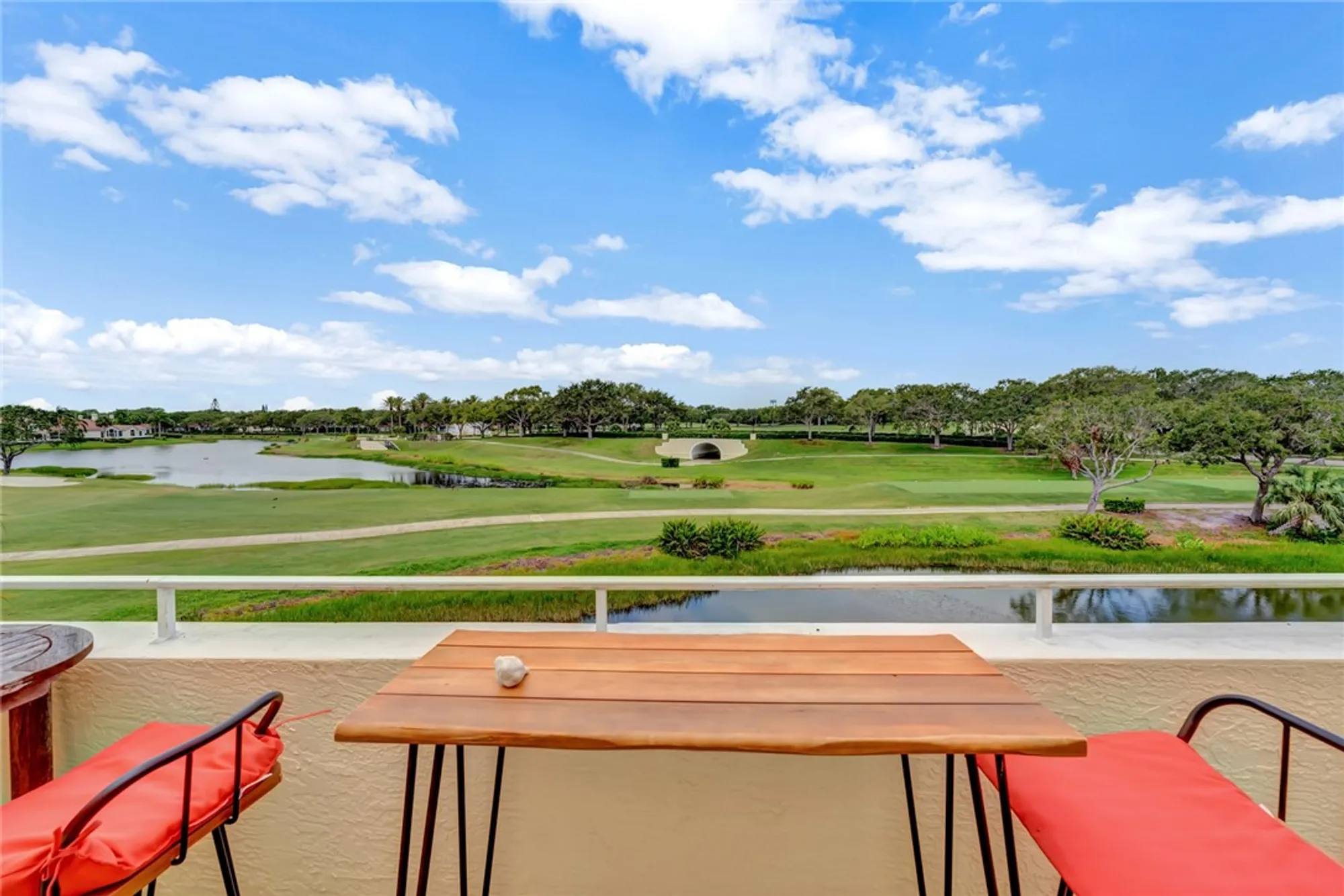 Property Slideshow image 19 of 36 | 5075 harmony cir apt 302, Vero Beach, FL, 32967