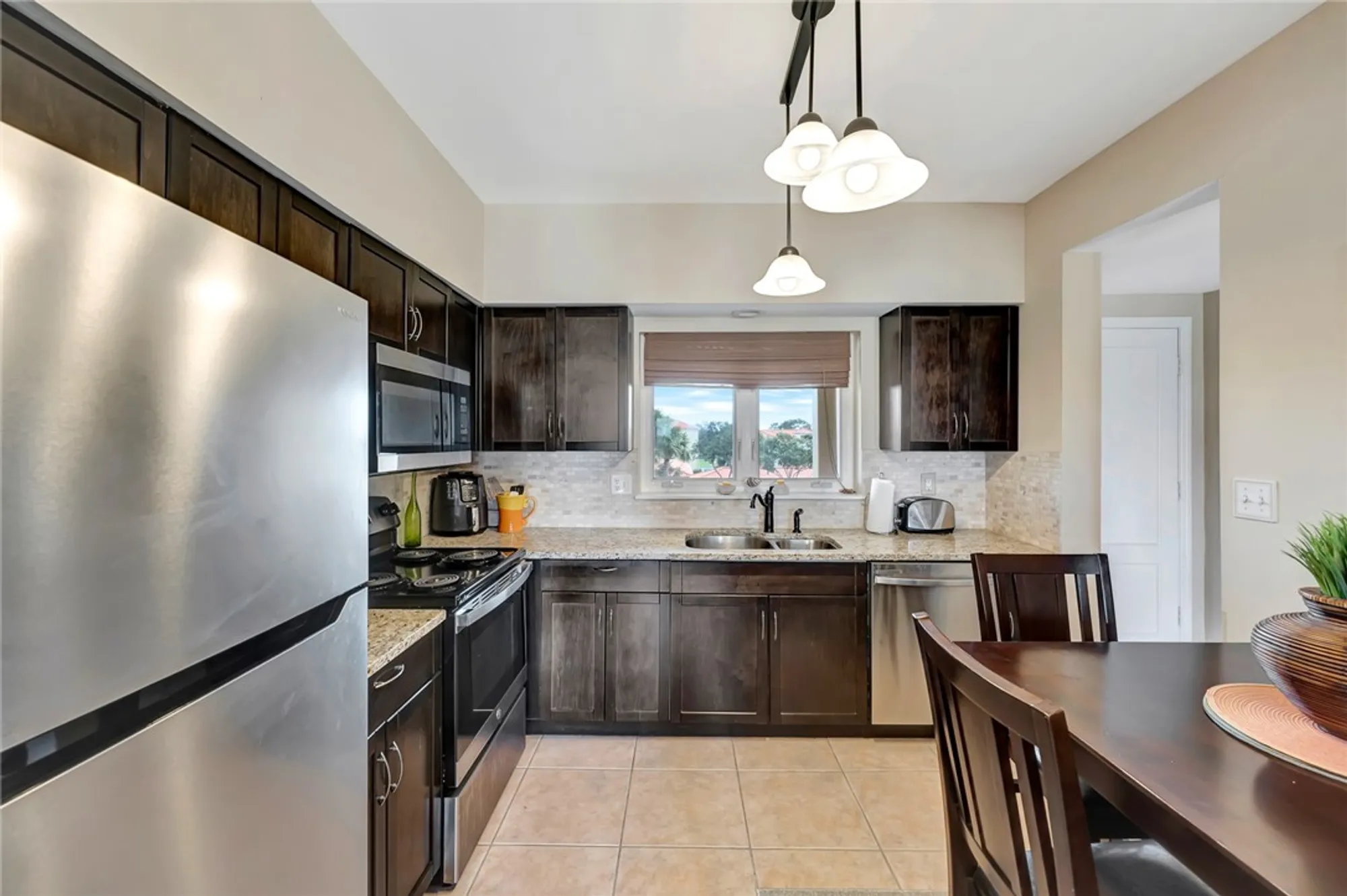 Property Slideshow image 11 of 36 | 5075 harmony cir apt 302, Vero Beach, FL, 32967