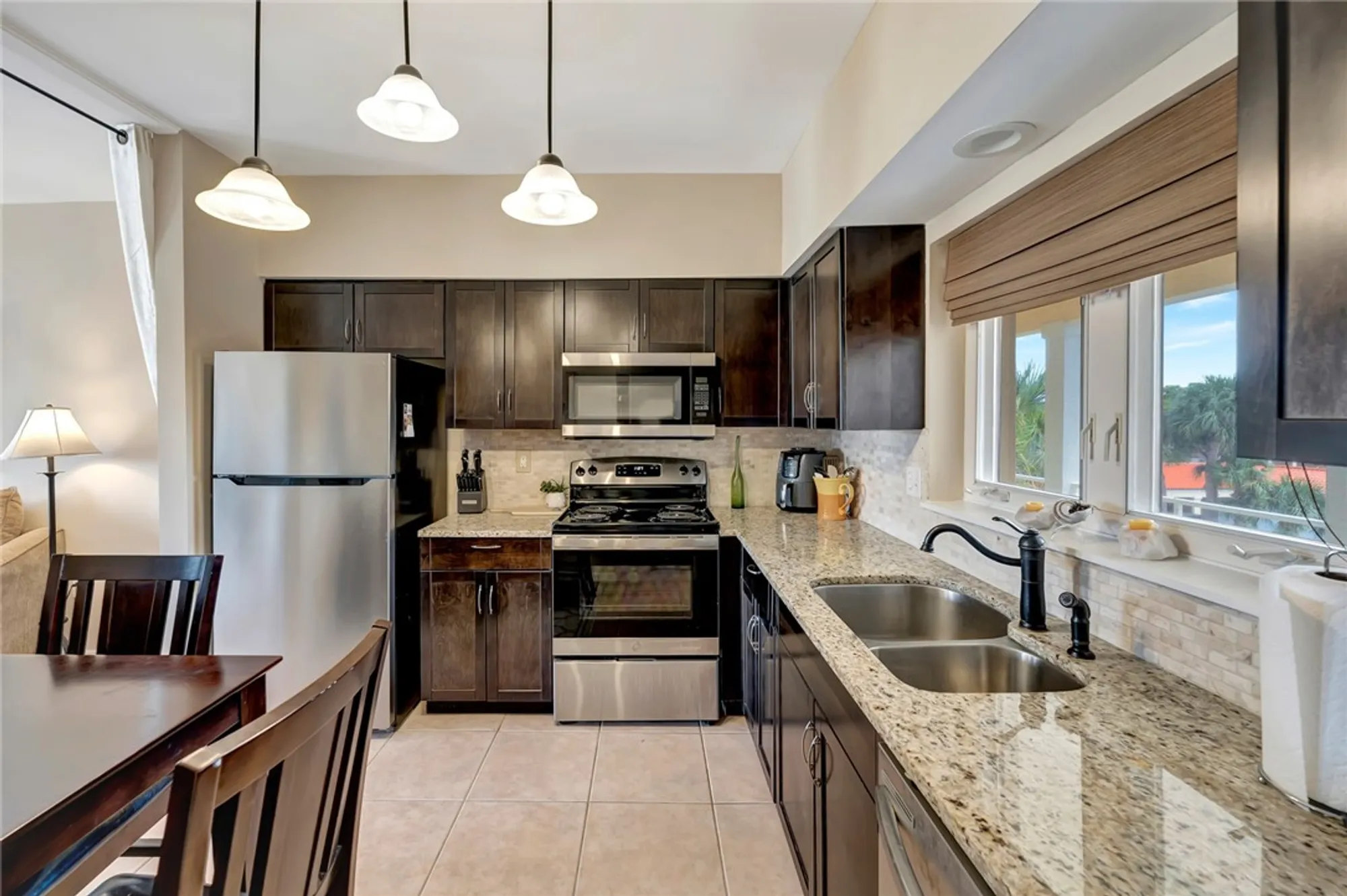 Property Slideshow image 13 of 36 | 5075 harmony cir apt 302, Vero Beach, FL, 32967
