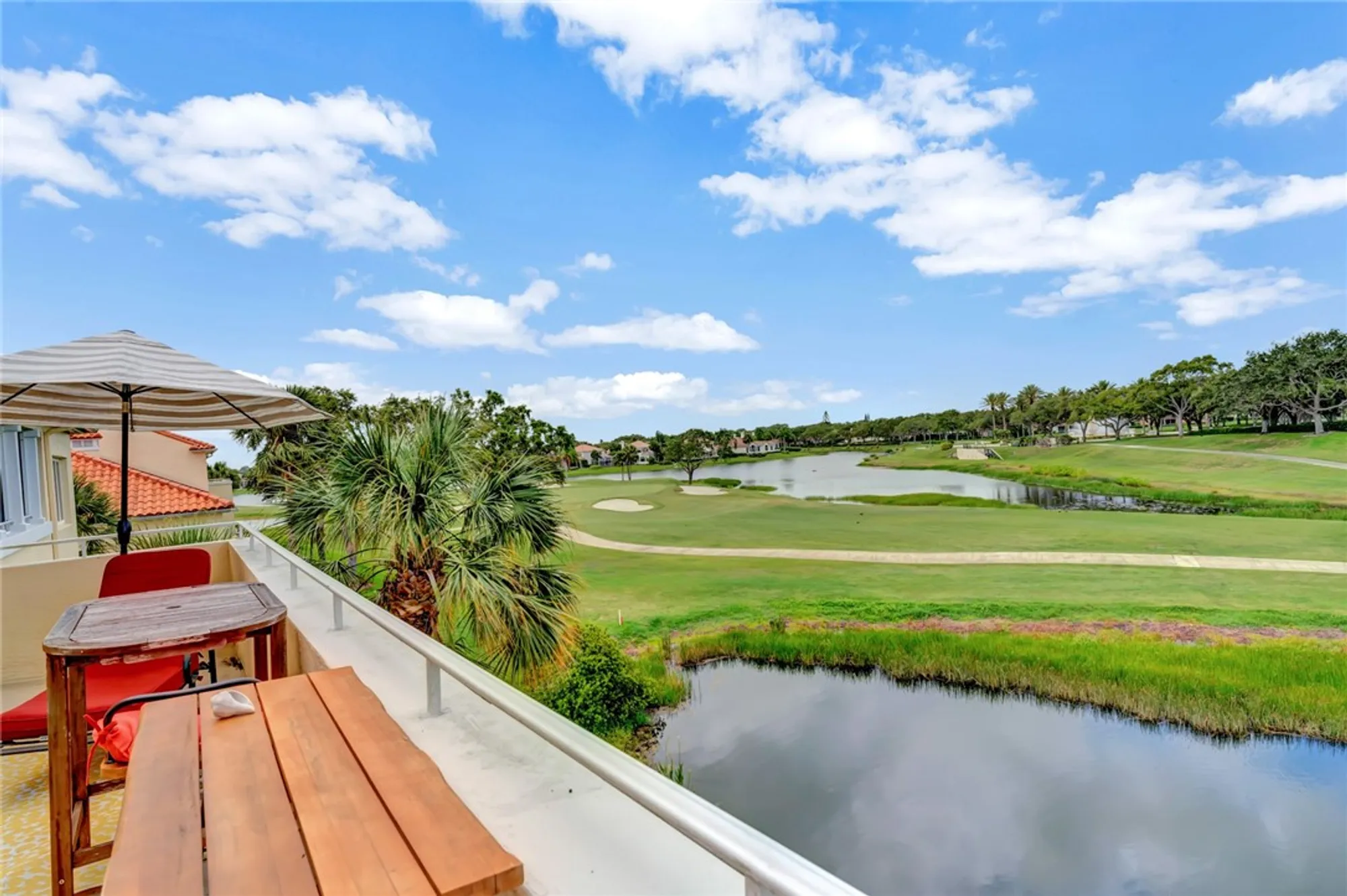Property Slideshow image 21 of 36 | 5075 harmony cir apt 302, Vero Beach, FL, 32967