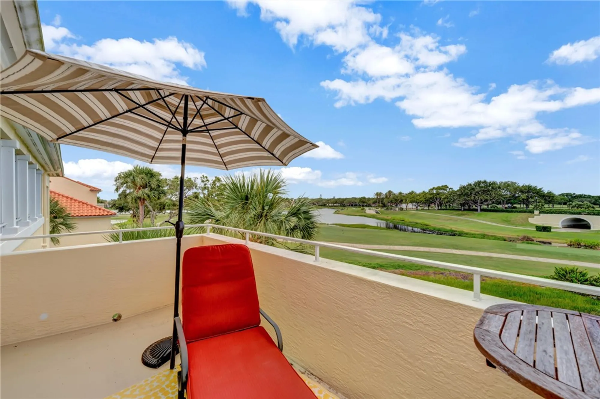 Property Slideshow image 23 of 36 | 5075 harmony cir apt 302, Vero Beach, FL, 32967