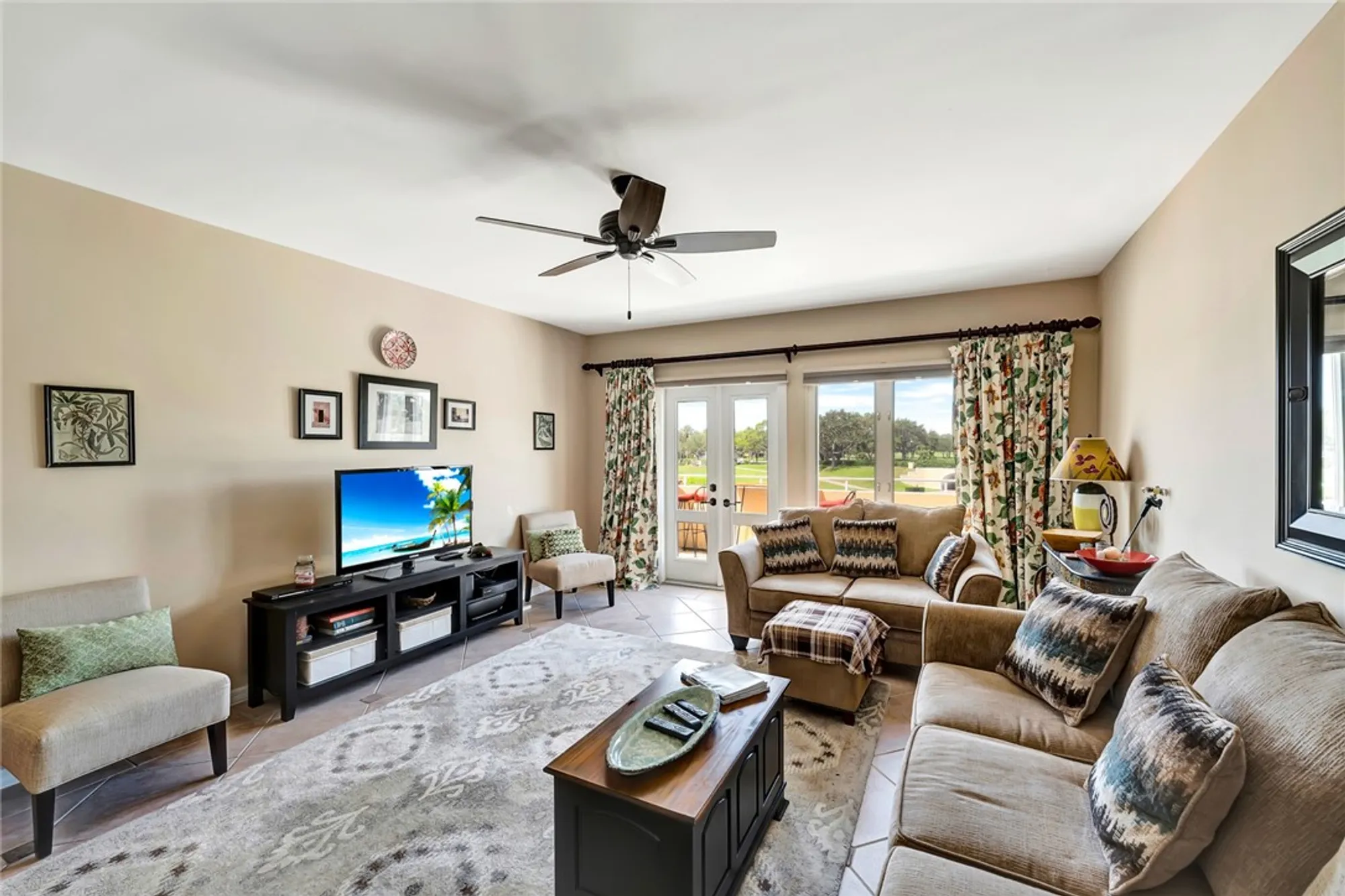 Property Slideshow image 9 of 36 | 5075 harmony cir apt 302, Vero Beach, FL, 32967