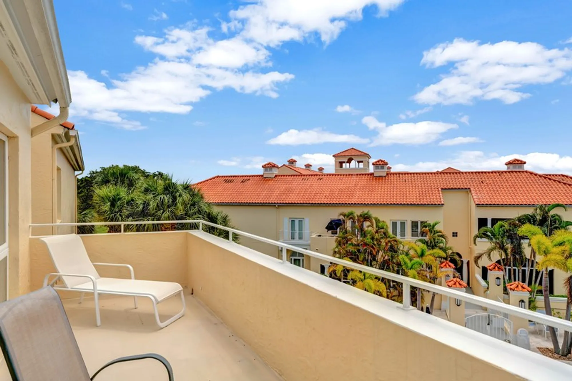 Property Slideshow image 19 of 34 | 5060 harmony cir apt 307, Vero Beach, FL, 32967