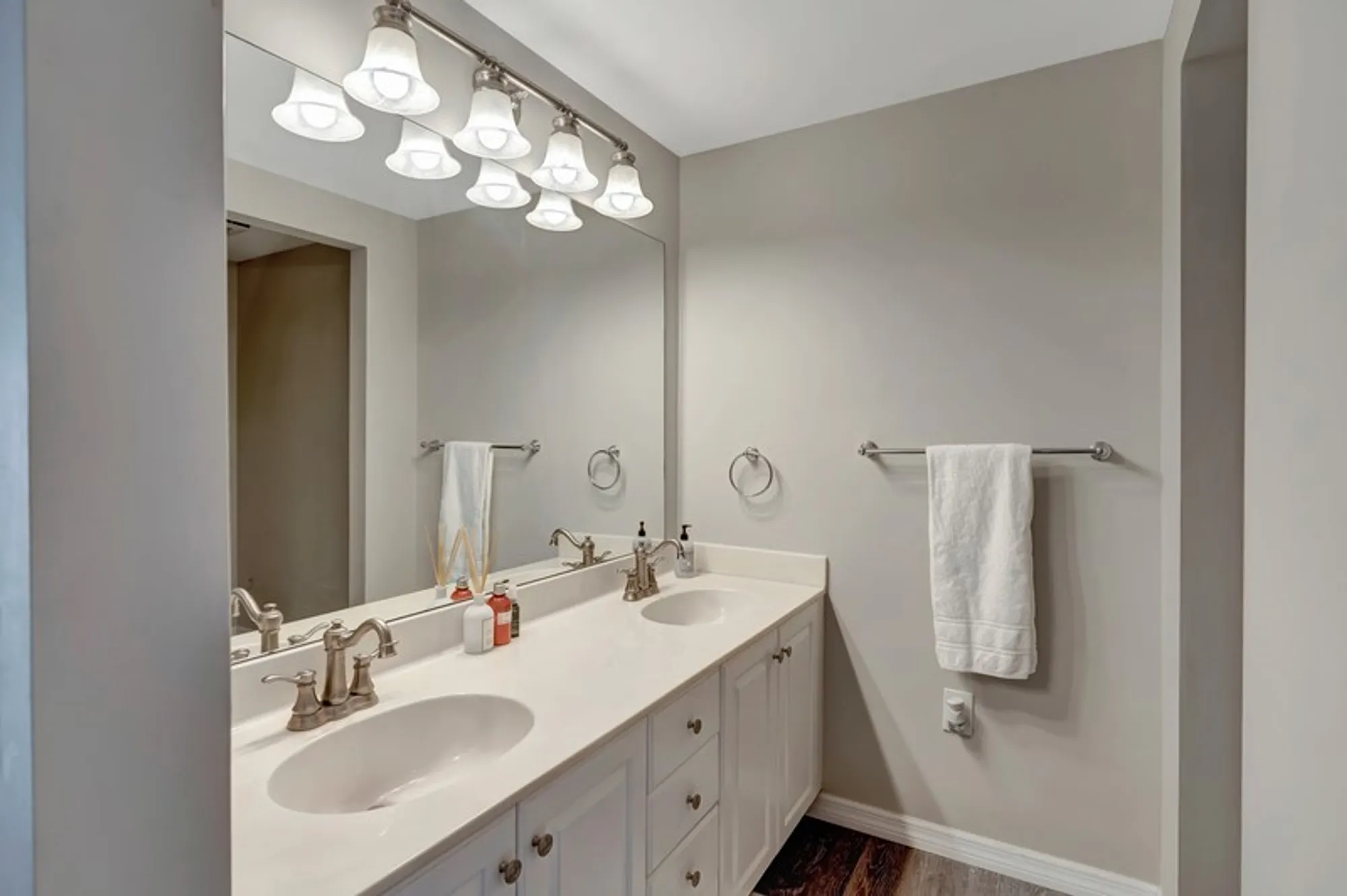 Property Slideshow image 26 of 34 | 5060 harmony cir apt 307, Vero Beach, FL, 32967