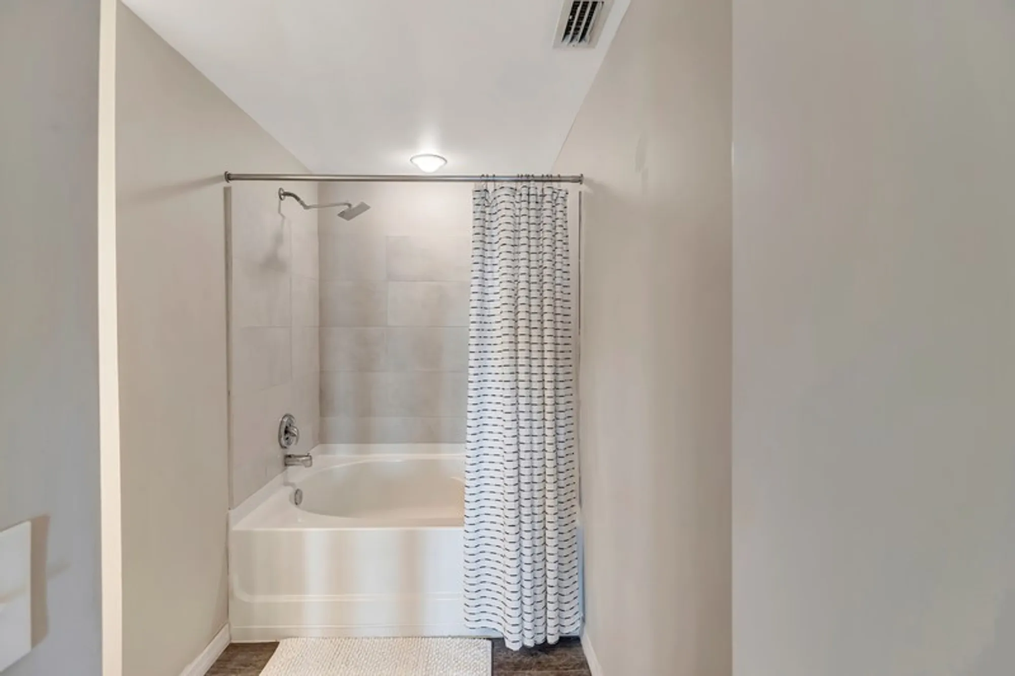 Property Slideshow image 27 of 34 | 5060 harmony cir apt 307, Vero Beach, FL, 32967