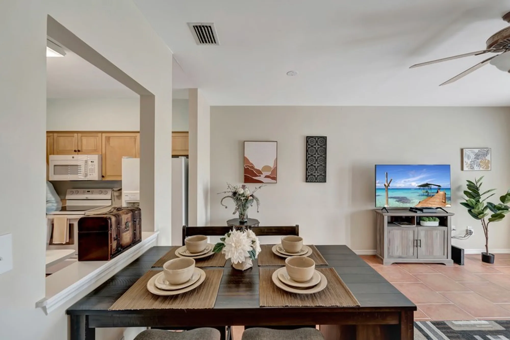 Property Slideshow image 8 of 34 | 5060 harmony cir apt 307, Vero Beach, FL, 32967