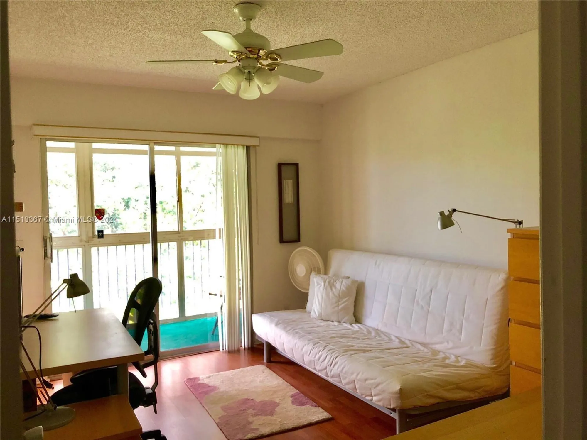 Property Slideshow image 7 of 22 | 300 sw 134th way apt 405e, Pembroke Pines, FL, 33027