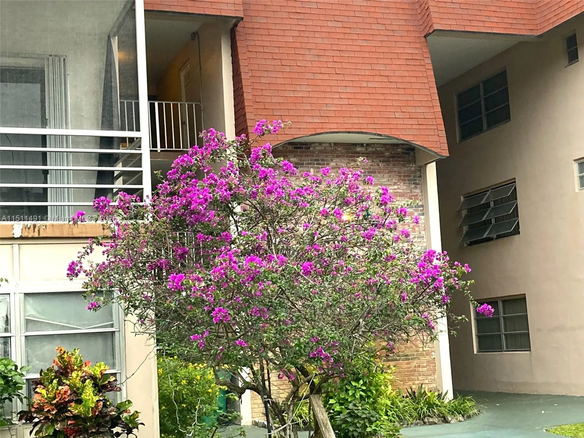 Property Slideshow image 37 of 74 | 2901 nw 47th ter 344b, Lauderdale Lakes, FL, 33313