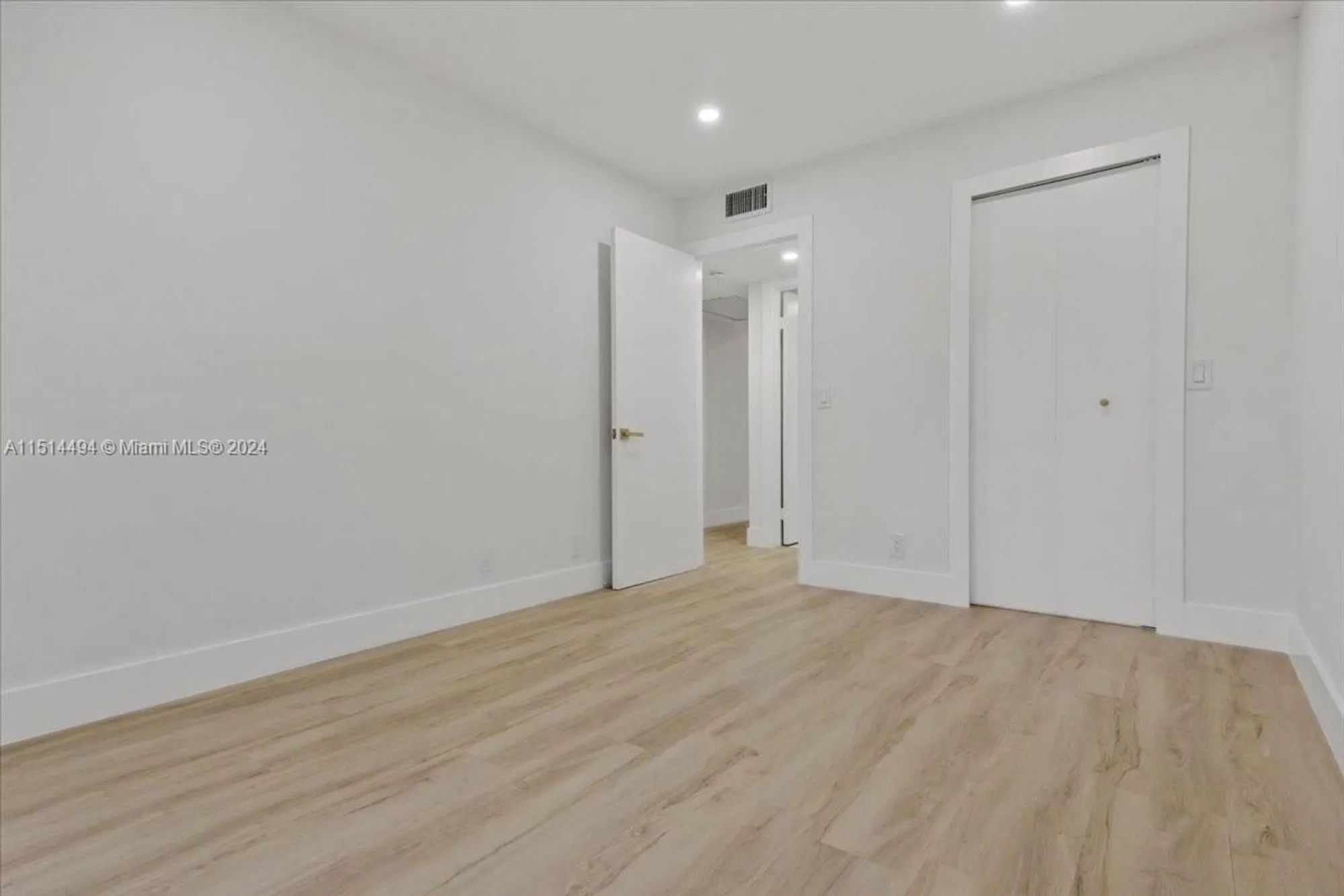 Property Slideshow image 12 of 18 | 13255 sw 9th ct 405g, Pembroke Pines, FL, 33027