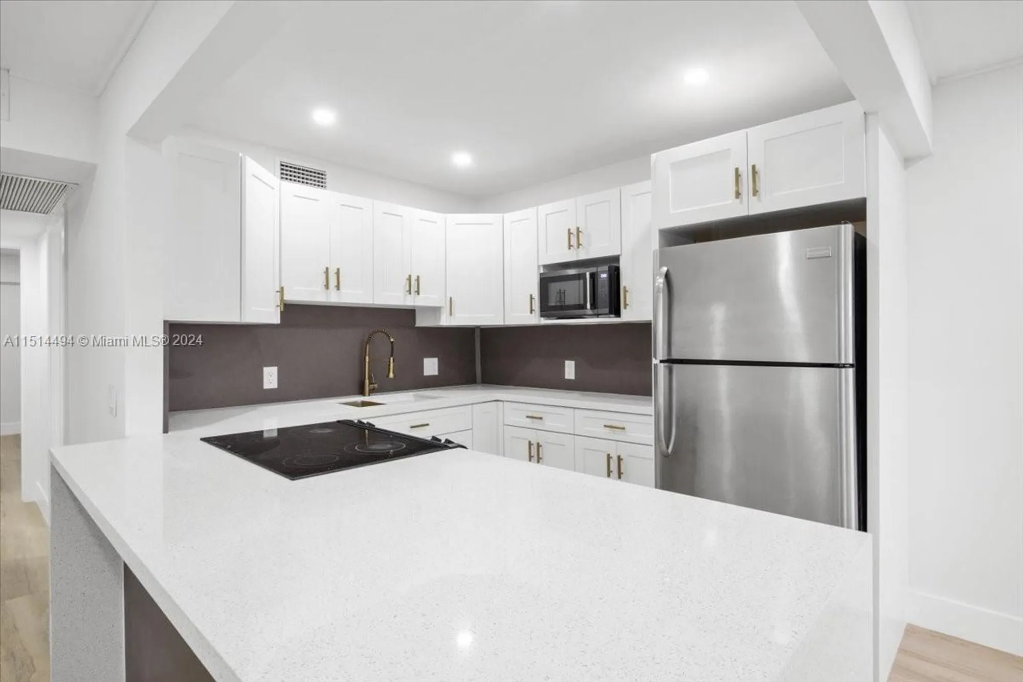 Property Slideshow image 8 of 18 | 13255 sw 9th ct 405g, Pembroke Pines, FL, 33027