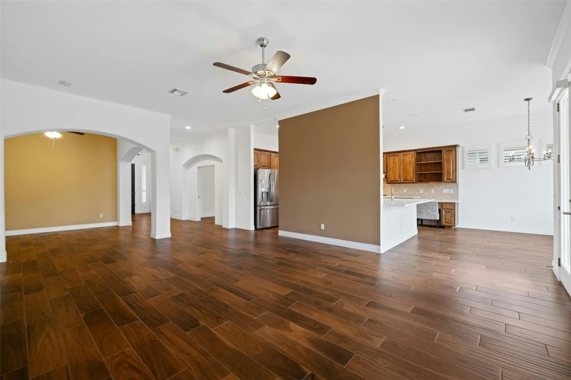 Property Slideshow image 15 of 33 | 815 lost maples trl, Georgetown, TX, 78633