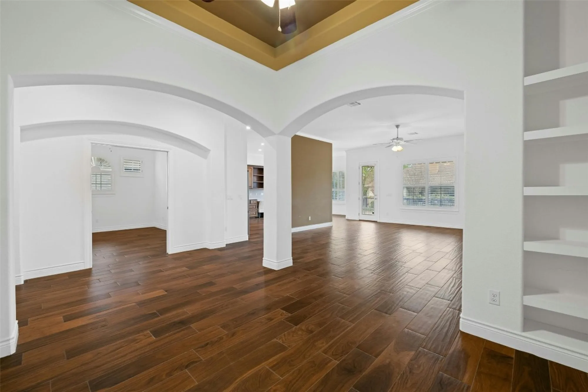 Property Slideshow image 11 of 33 | 815 lost maples trl, Georgetown, TX, 78633