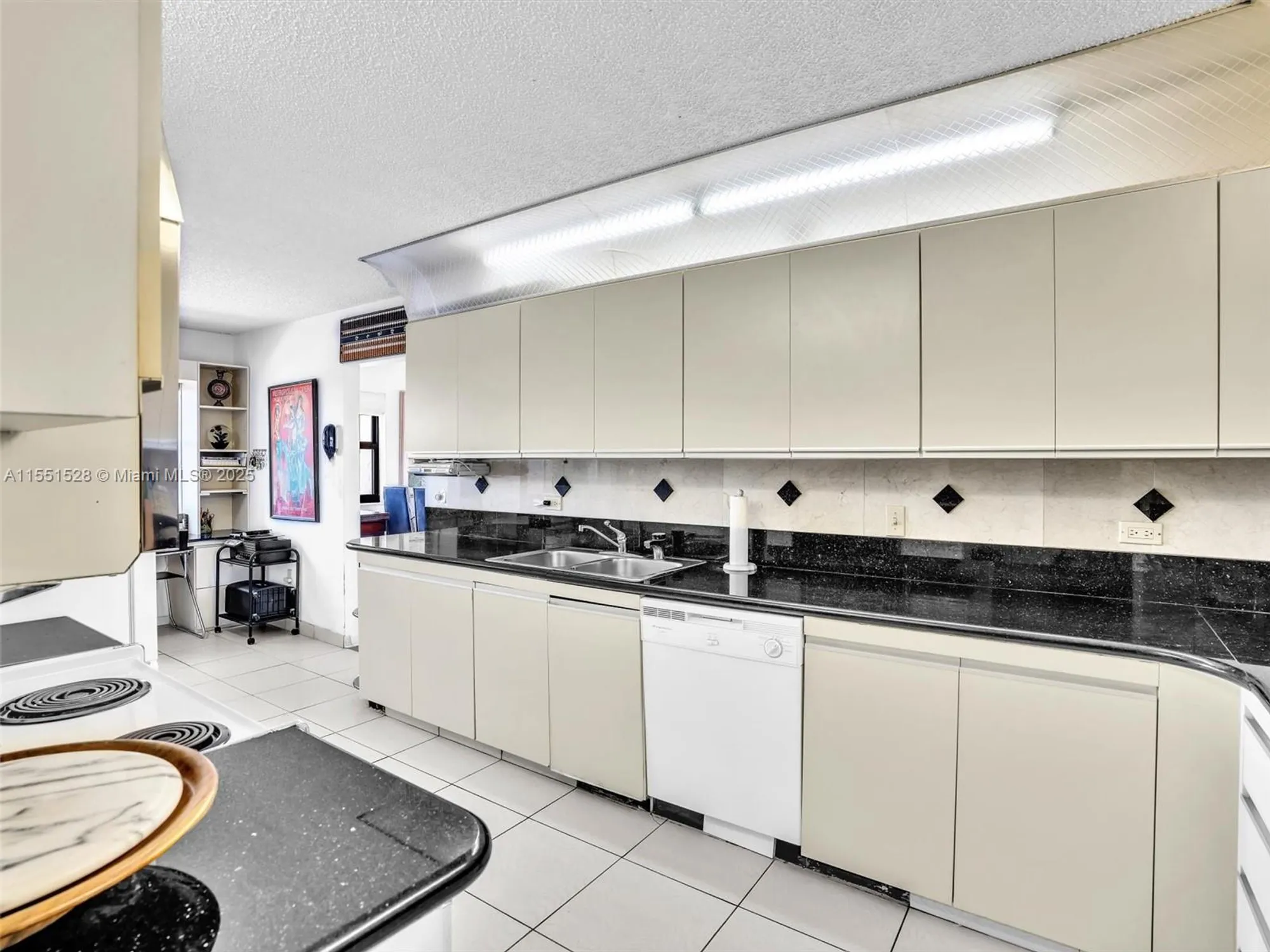 Property Slideshow image 27 of 61 | 1201 s ocean dr 1112n, Hollywood, FL, 33019