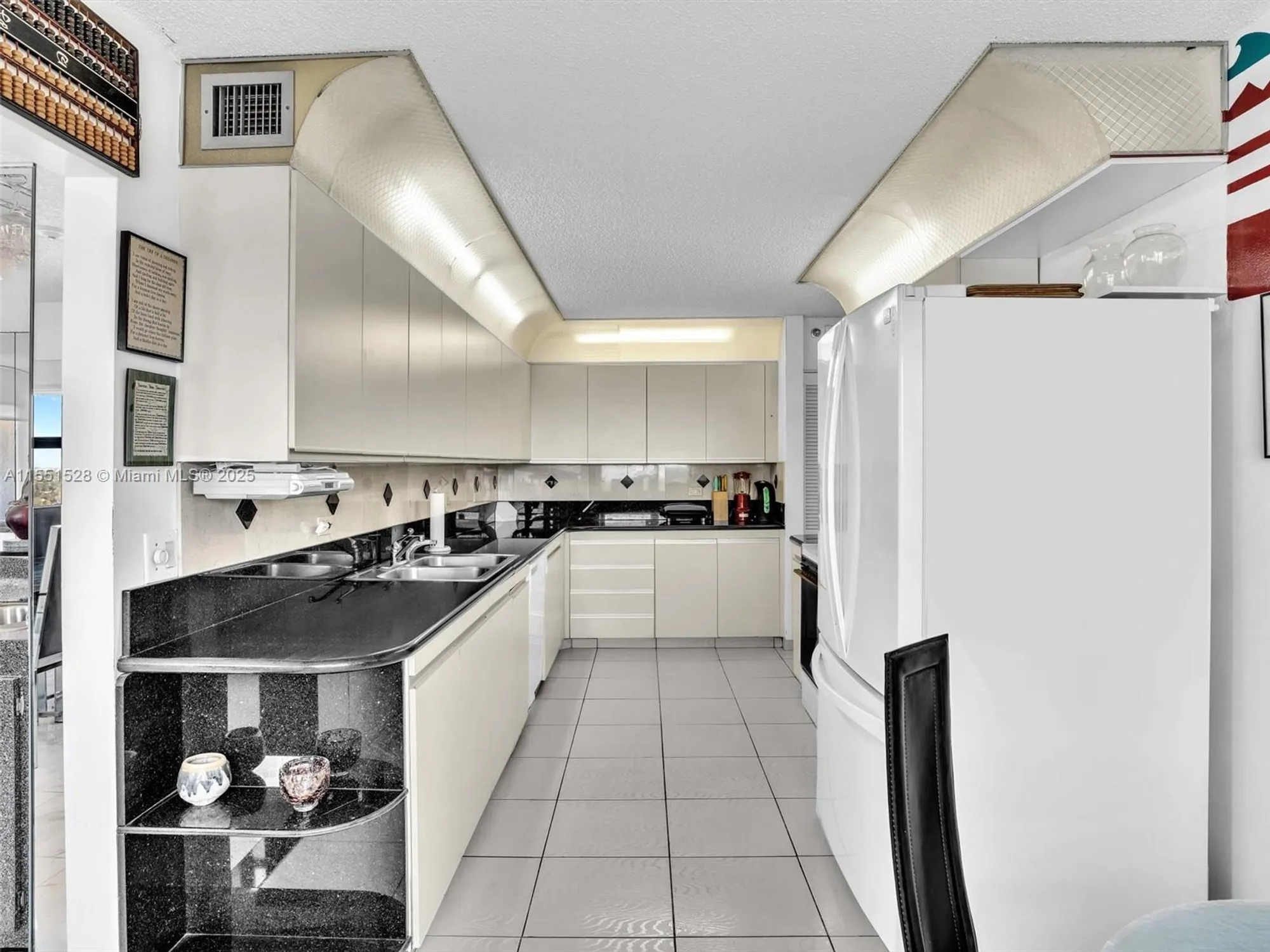 Property Slideshow image 23 of 61 | 1201 s ocean dr 1112n, Hollywood, FL, 33019