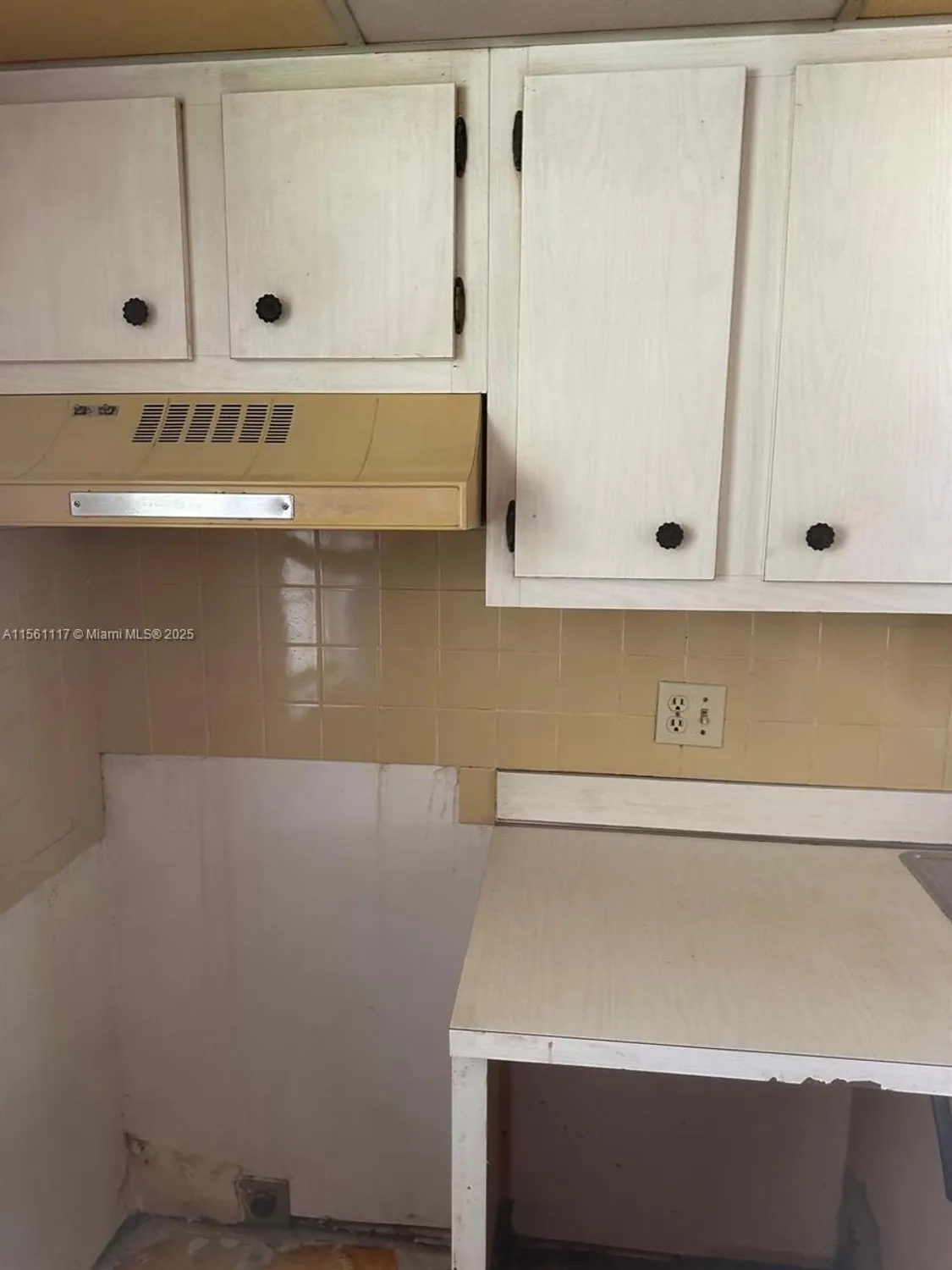 Property Slideshow image 6 of 14 | 7610 nw 1st st 208, Margate, FL, 33063