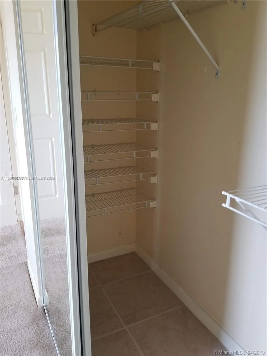 Property Slideshow image 5 of 25 | 366 fanshaw i # 366, Boca Raton, FL, 33434