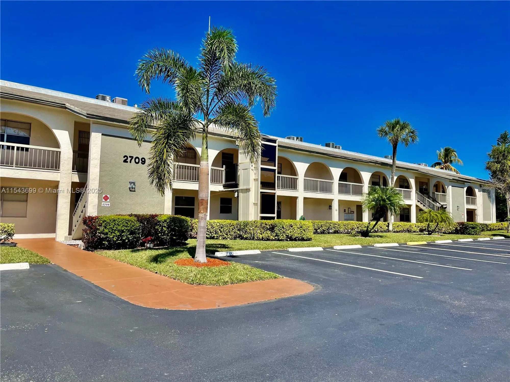 Property Slideshow image 29 of 57 | 2709 nassau bnd g2, Coconut Creek, FL, 33066