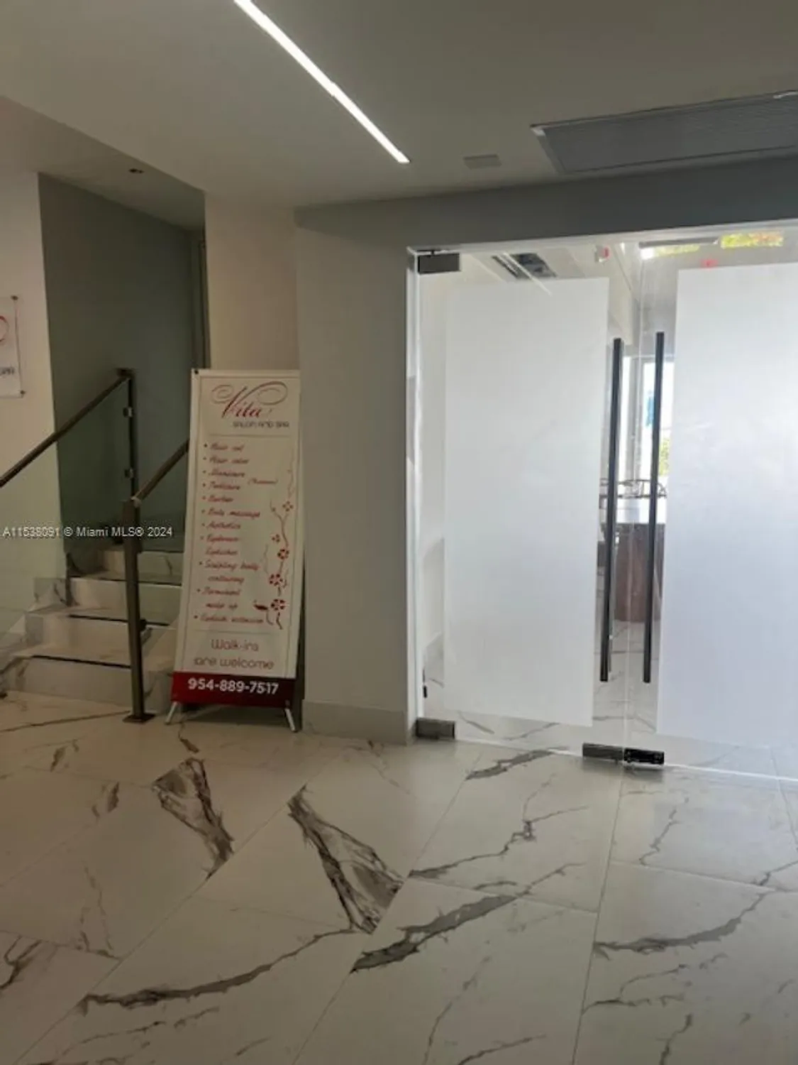 Property Slideshow image 19 of 40 | 1904 s ocean dr apt 205, Hallandale Beach, FL, 33009