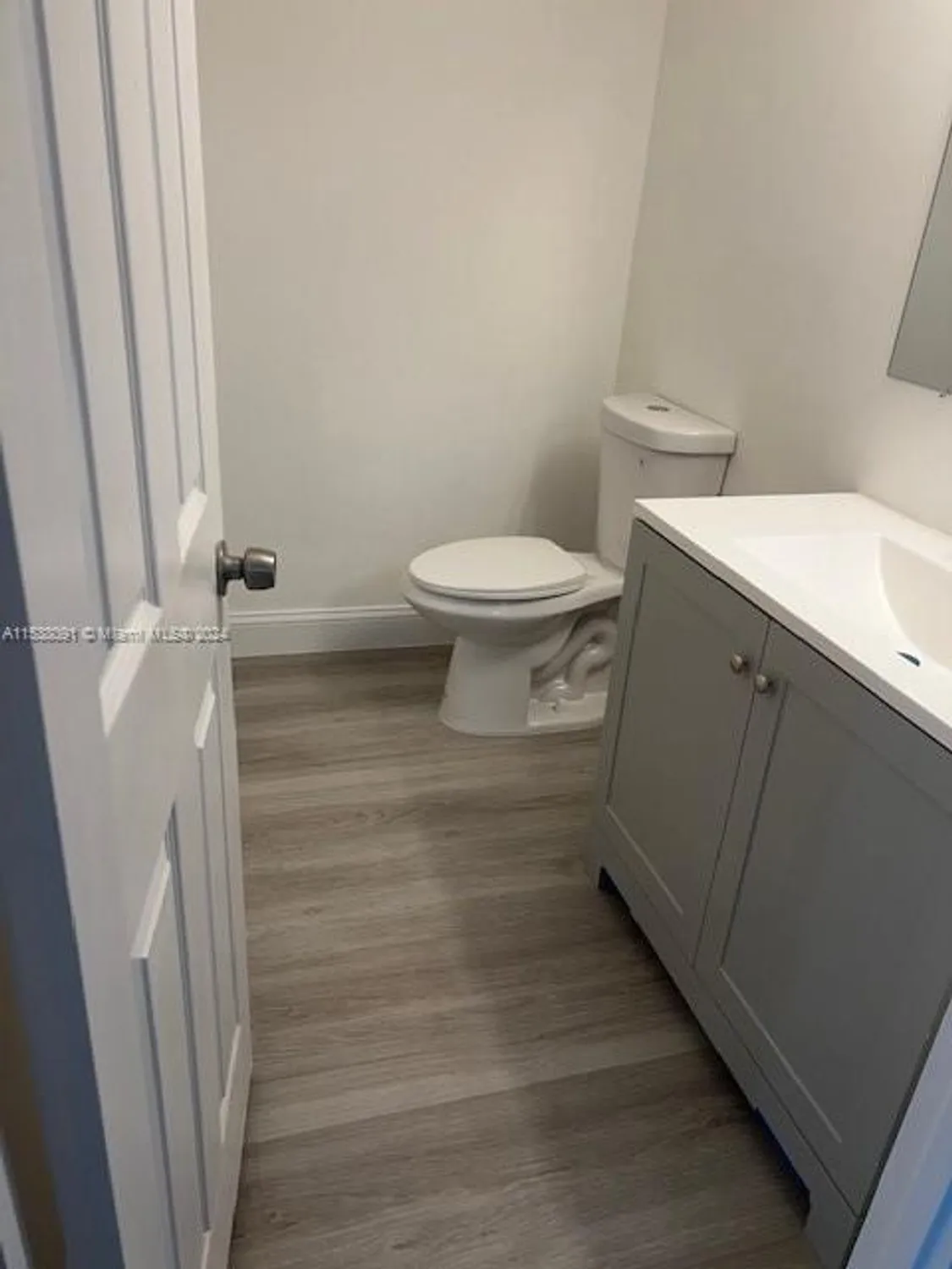 Property Slideshow image 12 of 40 | 1904 s ocean dr apt 205, Hallandale Beach, FL, 33009