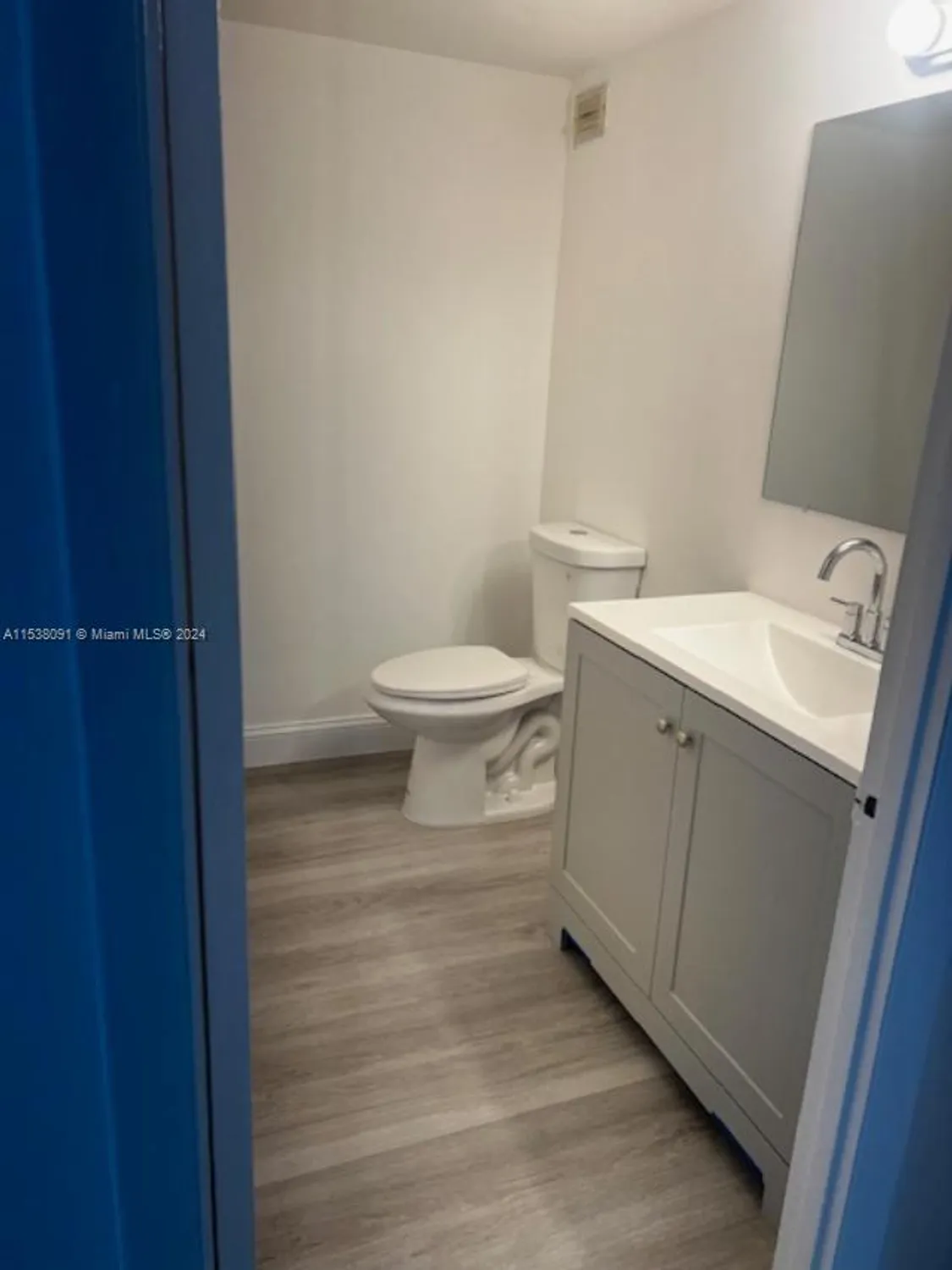 Property Slideshow image 21 of 40 | 1904 s ocean dr apt 205, Hallandale Beach, FL, 33009