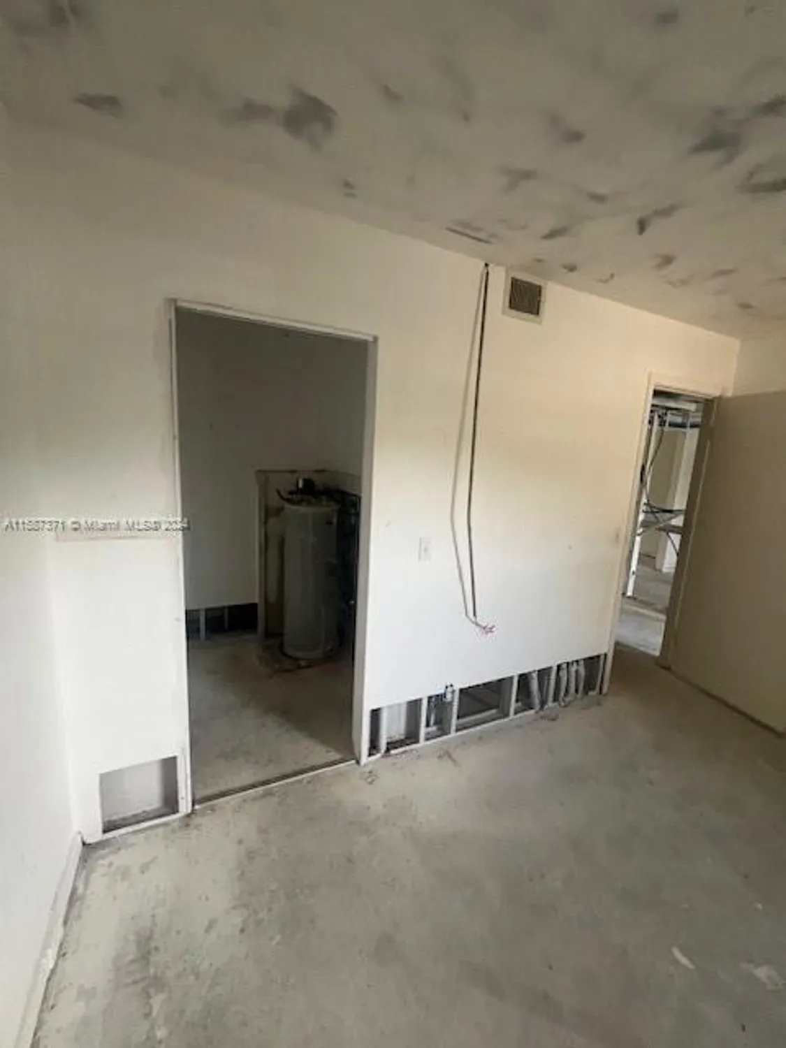 Property Slideshow image 18 of 30 | 12701 sw 14th st 103j, Pembroke Pines, FL, 33027