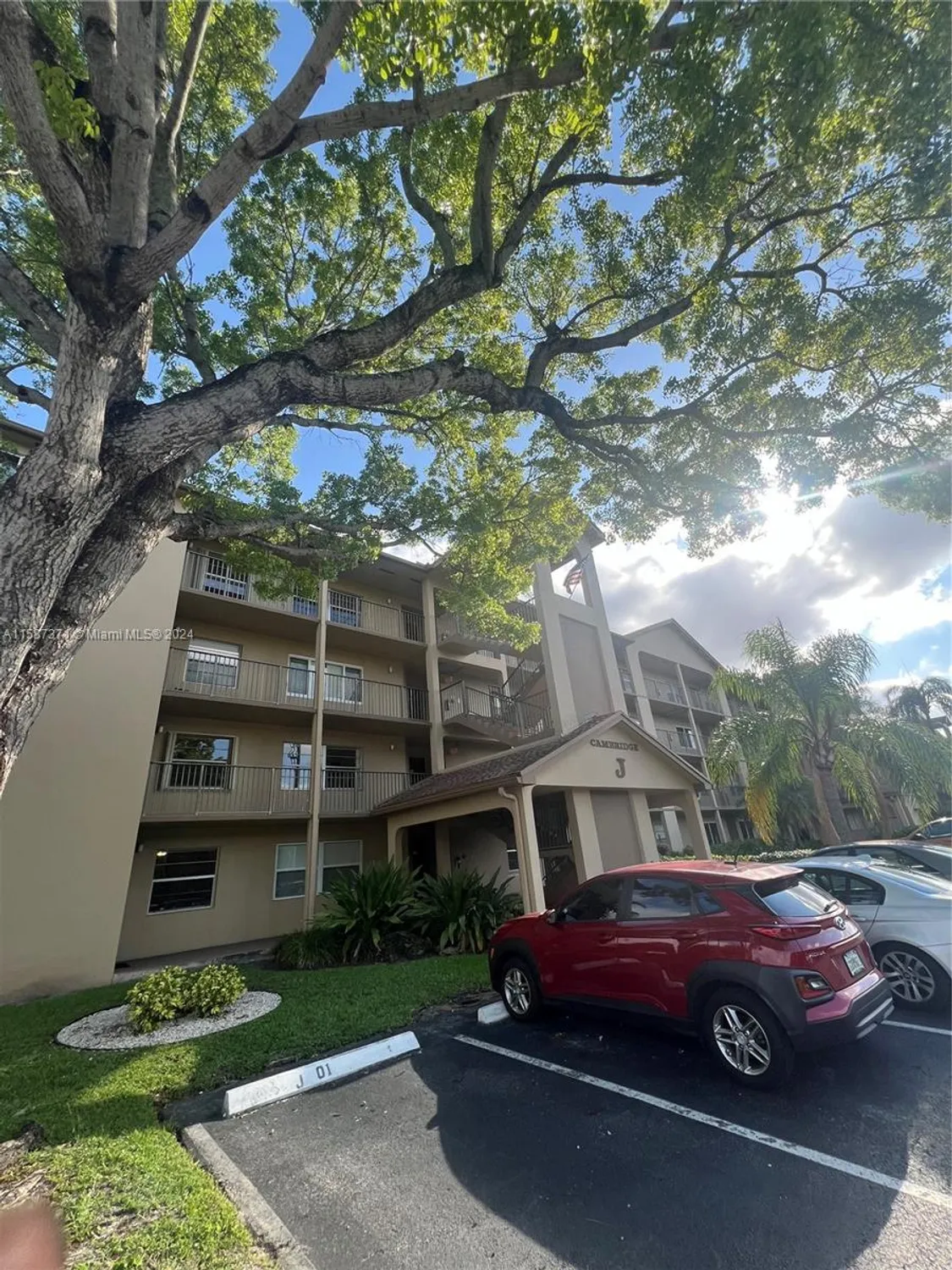 Property Slideshow image 9 of 30 | 12701 sw 14th st 103j, Pembroke Pines, FL, 33027