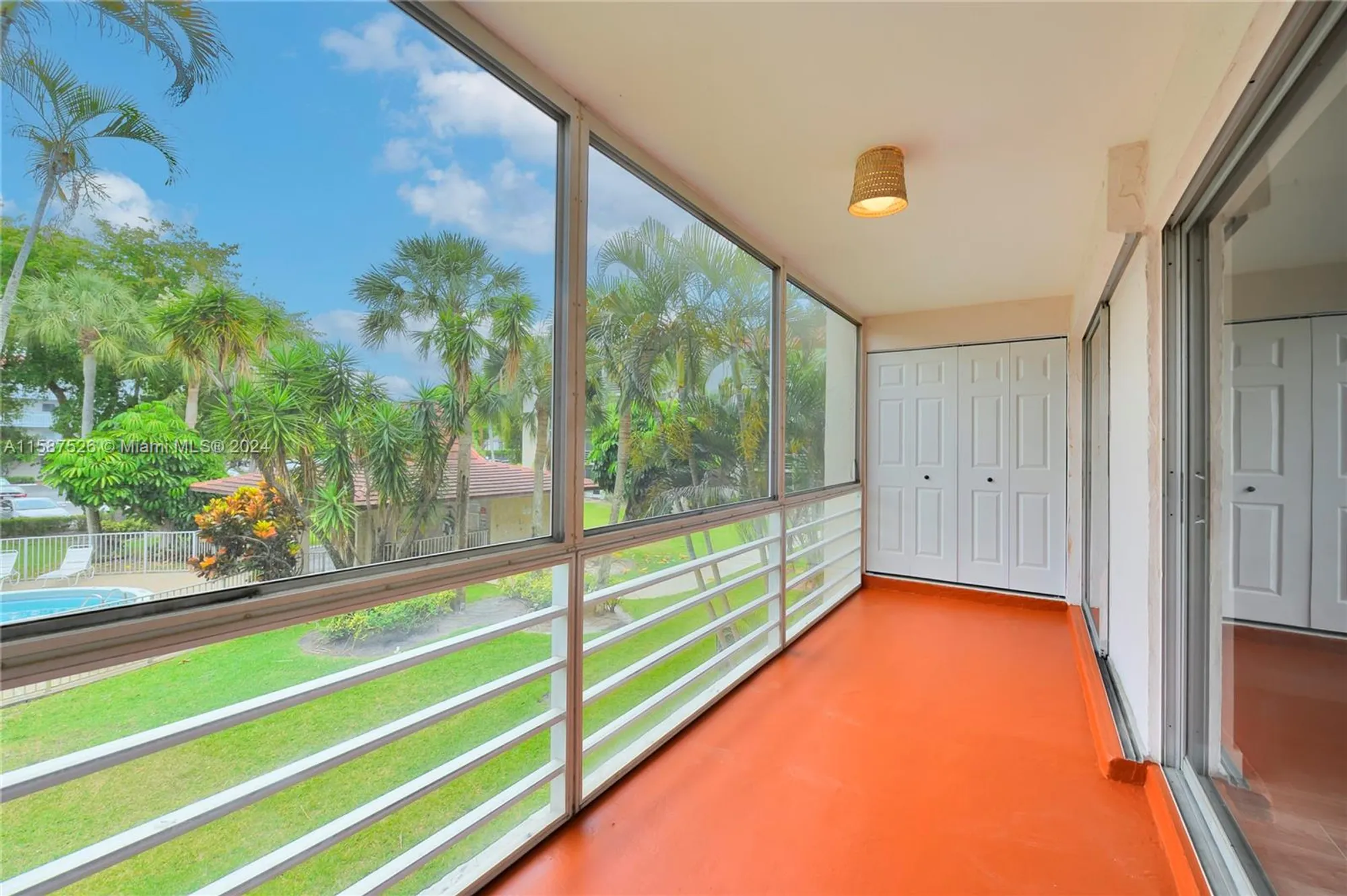 Property Slideshow image 16 of 31 | 3571 inverrary dr 202, Lauderhill, FL, 33319