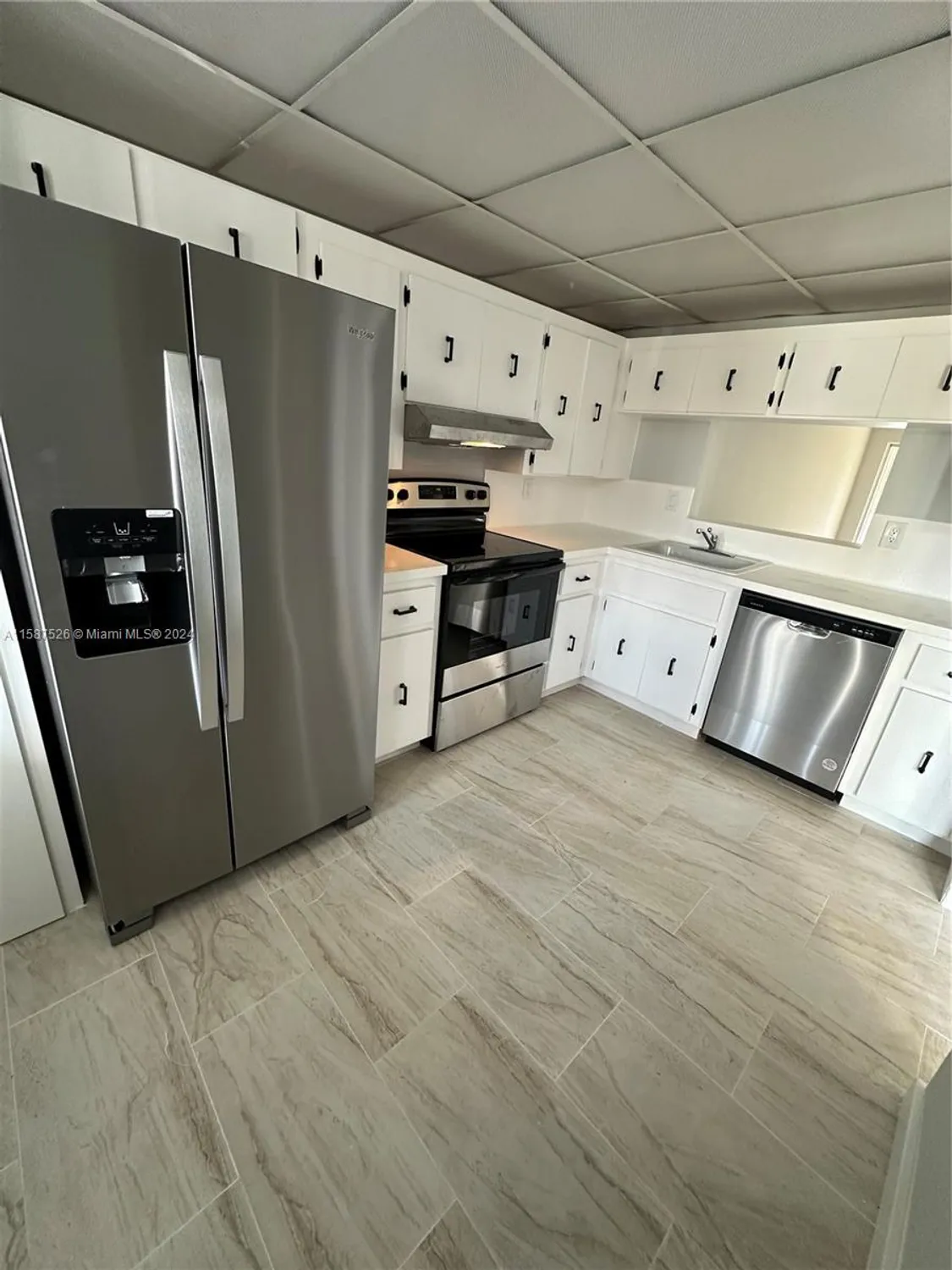 Property Slideshow image 29 of 31 | 3571 inverrary dr 202, Lauderhill, FL, 33319