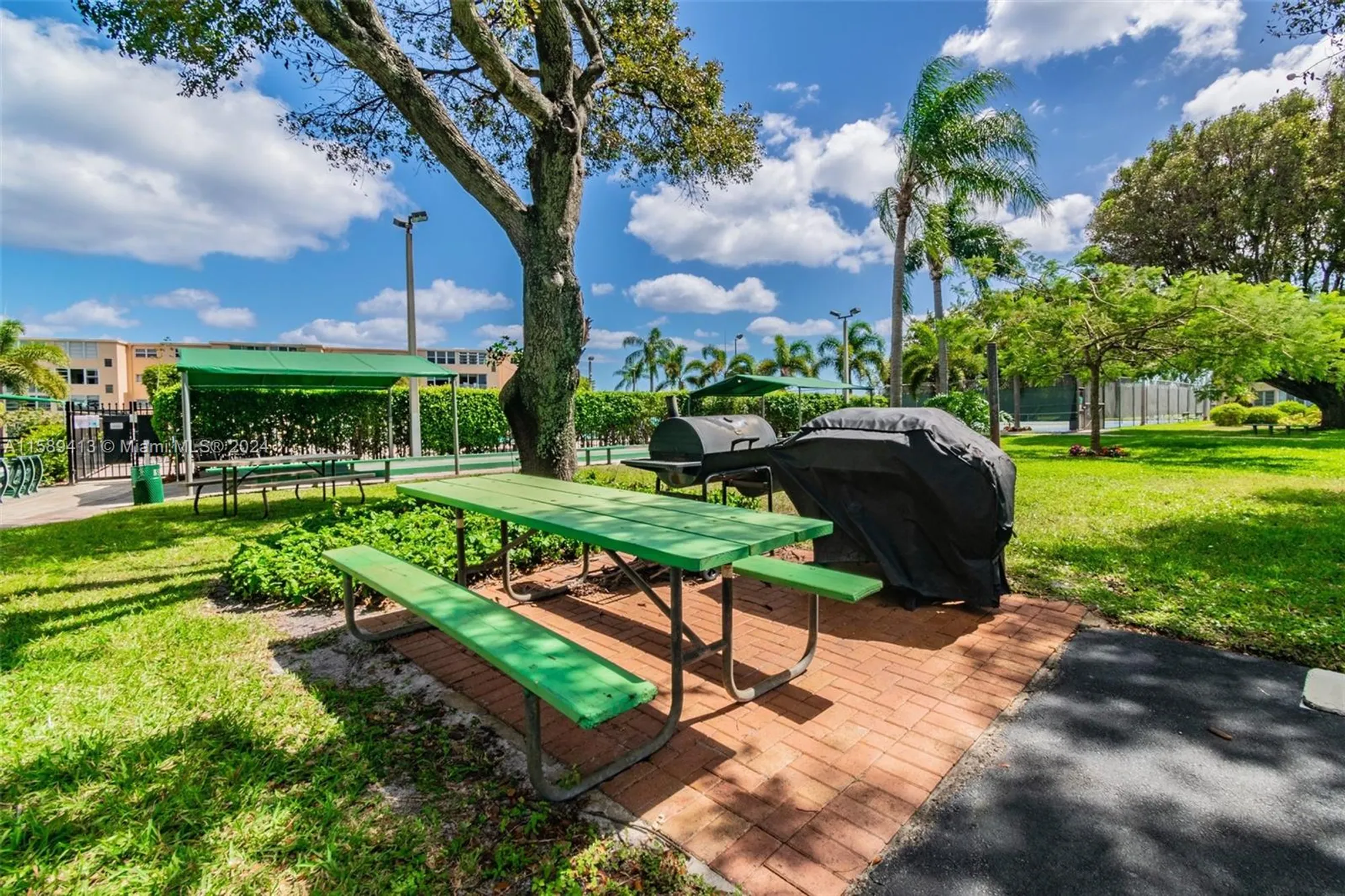 Property Slideshow image 21 of 32 | 2300 ne 1st ln 106, Boynton Beach, FL, 33435