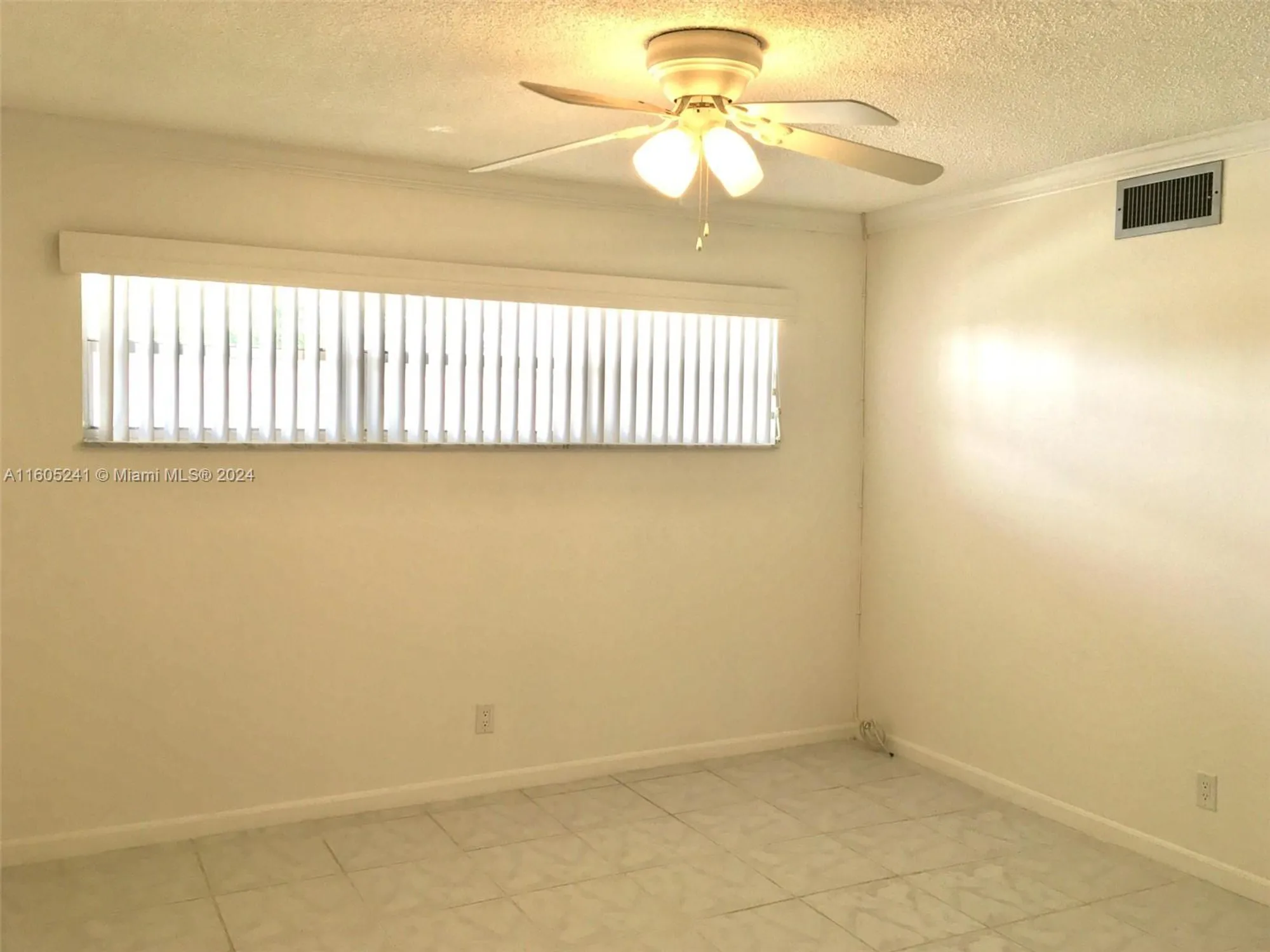 Property Slideshow image 15 of 23 | 681 s hollybrook dr apt 307, Pembroke Pines, FL, 33025