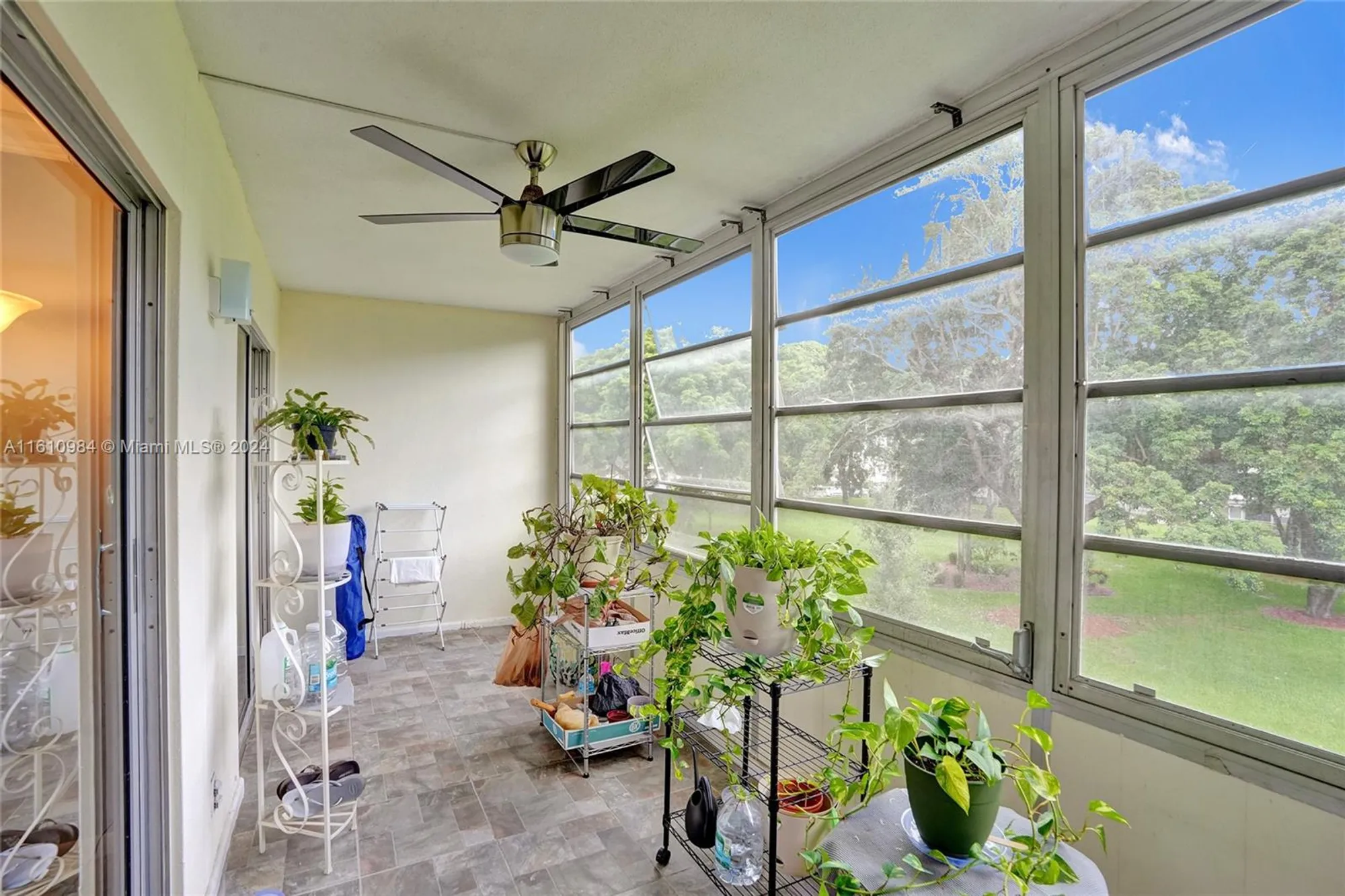 Property Slideshow image 39 of 71 | 2001 granada dr l3, Coconut Creek, FL, 33066