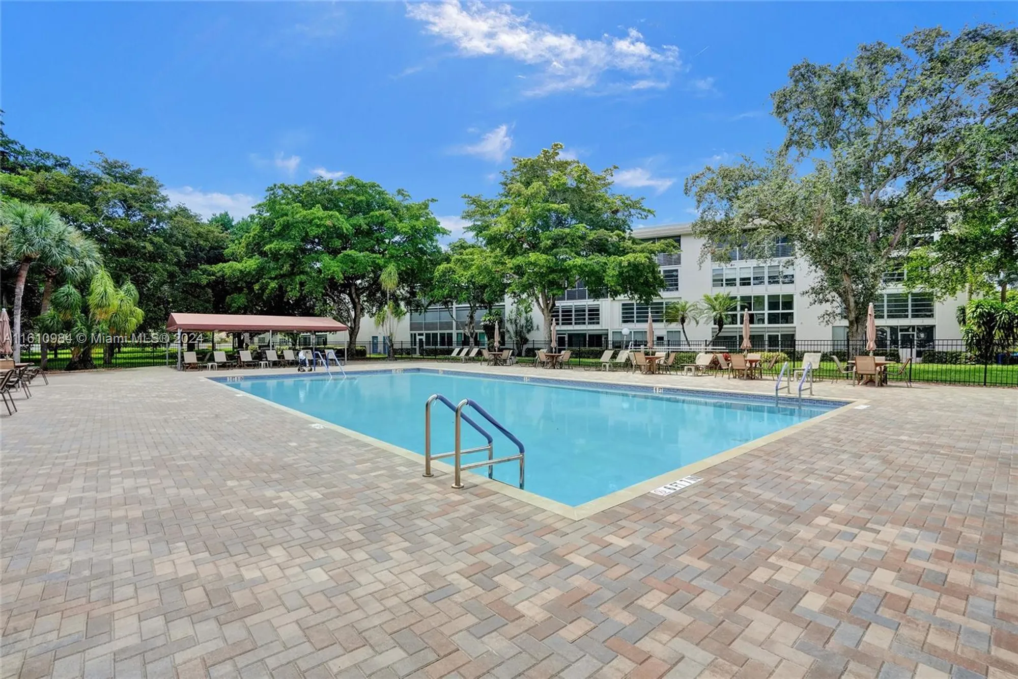 Property Slideshow image 45 of 71 | 2001 granada dr l3, Coconut Creek, FL, 33066
