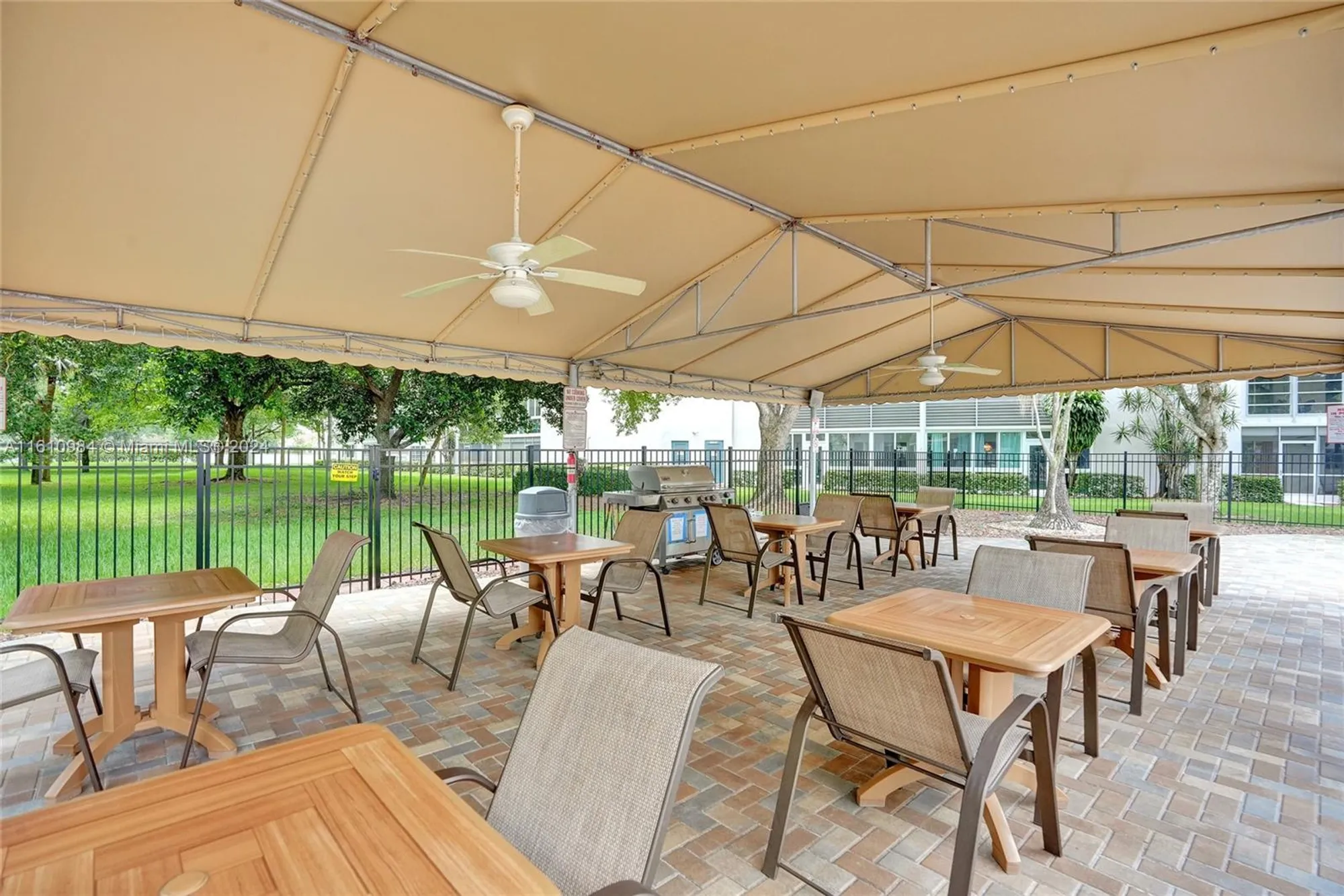Property Slideshow image 46 of 71 | 2001 granada dr l3, Coconut Creek, FL, 33066