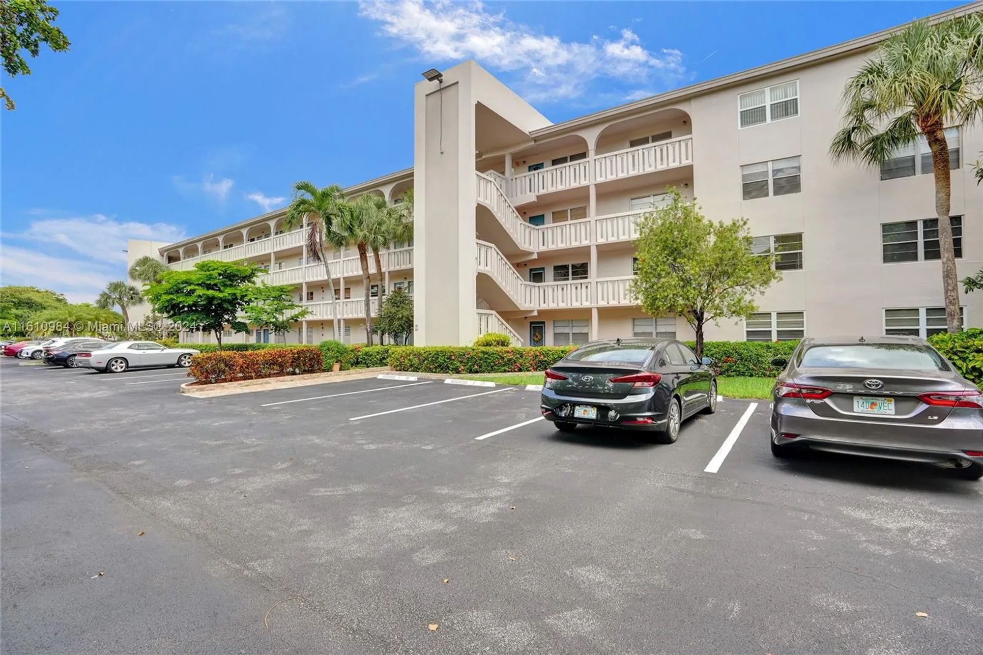 Property Slideshow image 41 of 71 | 2001 granada dr l3, Coconut Creek, FL, 33066