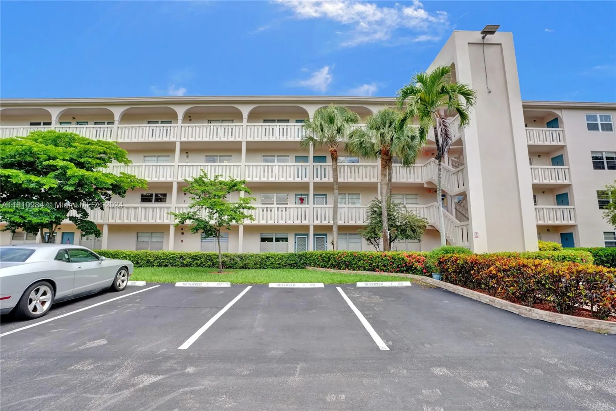 Property Slideshow image 42 of 71 | 2001 granada dr l3, Coconut Creek, FL, 33066