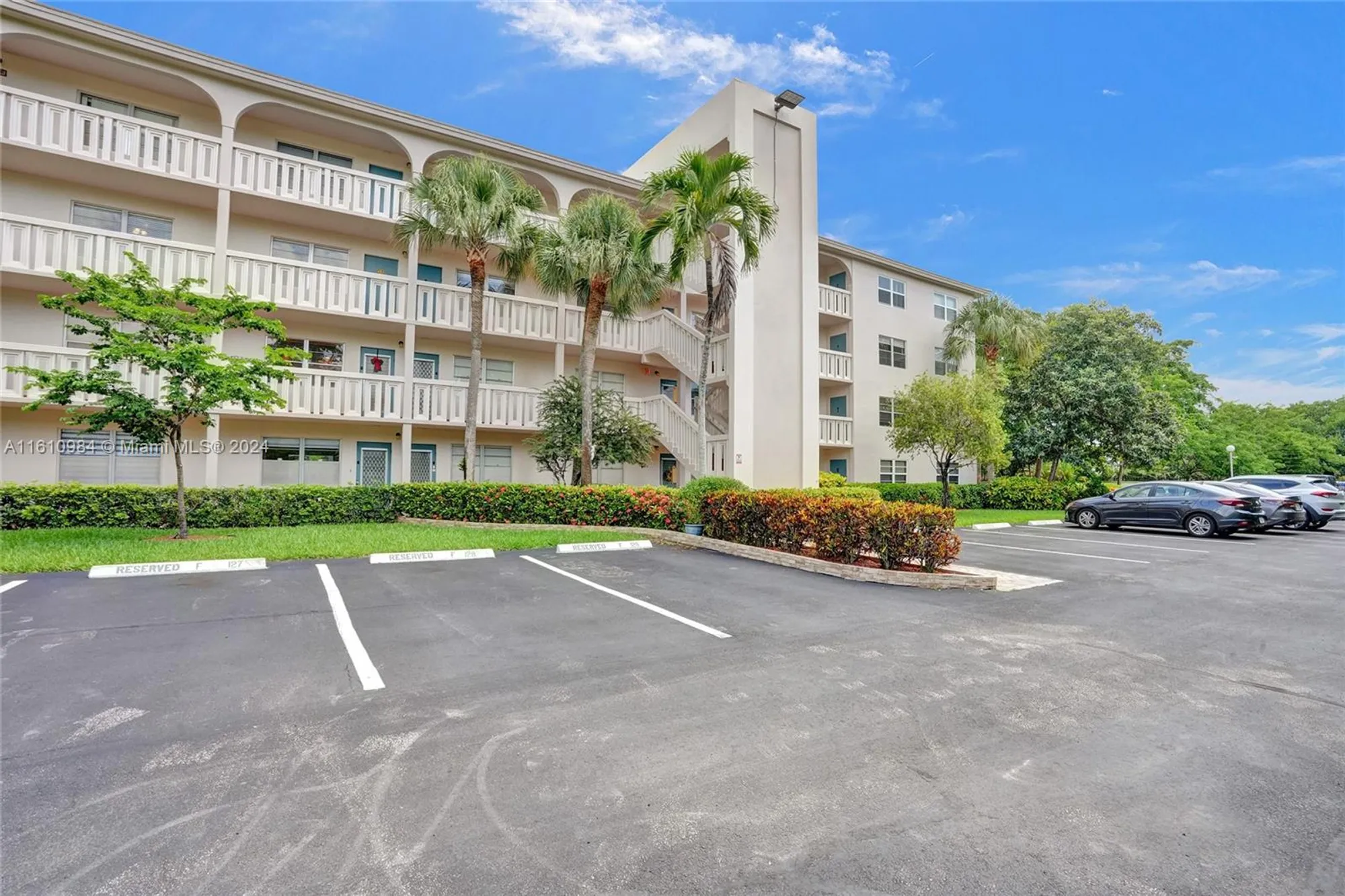 Property Slideshow image 43 of 71 | 2001 granada dr l3, Coconut Creek, FL, 33066