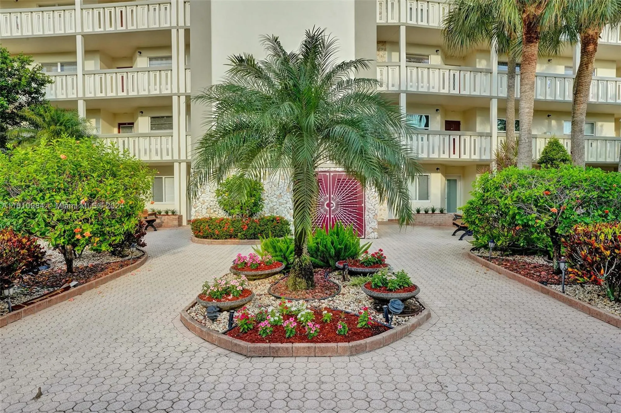 Property Slideshow image 55 of 71 | 2001 granada dr l3, Coconut Creek, FL, 33066